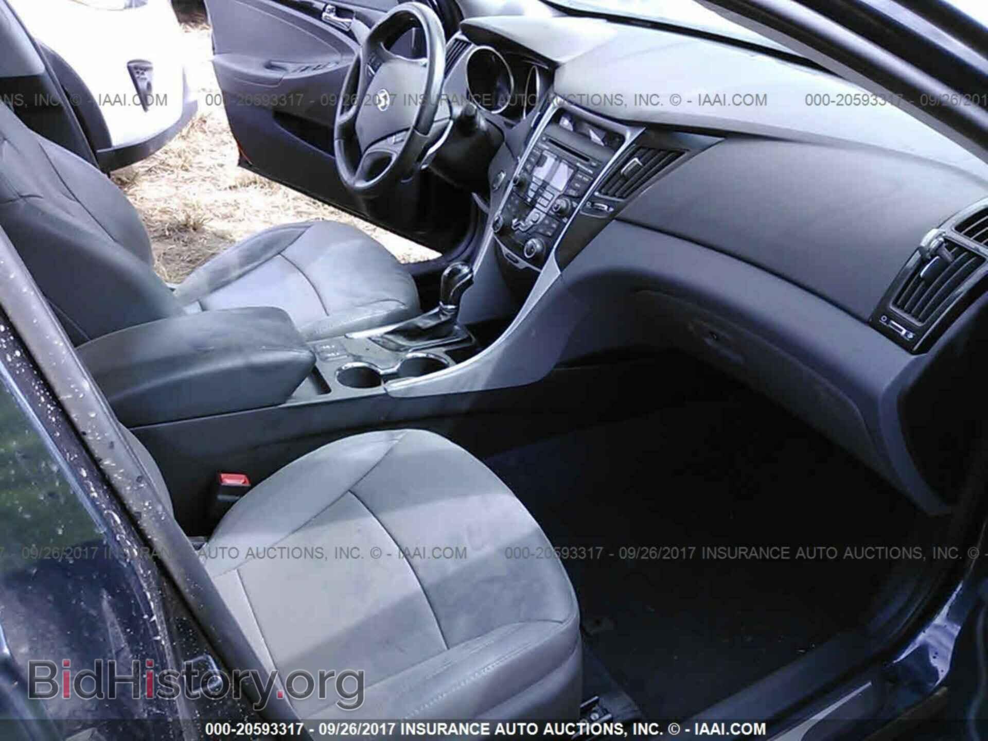 2012 Hyundai Sonata - VIN: 5NPEC4AB2CH327821 - Photo 5