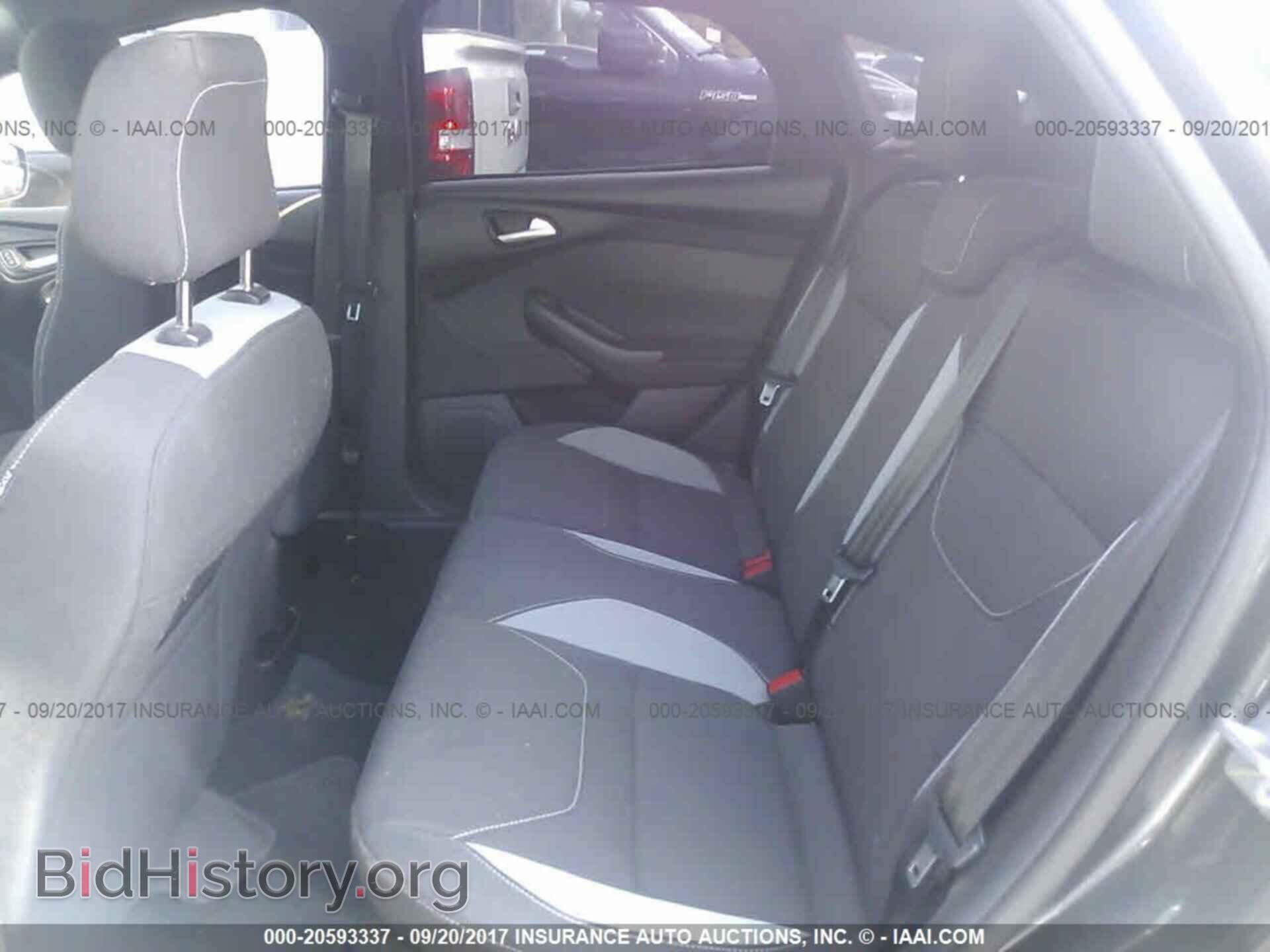 2016 Ford Focus - VIN: 1FADP3L98GL336504 - Photo 8