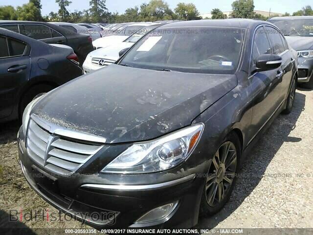 2012 Hyundai Genesis - VIN: KMHGC4DH0CU183888 - Фото 2