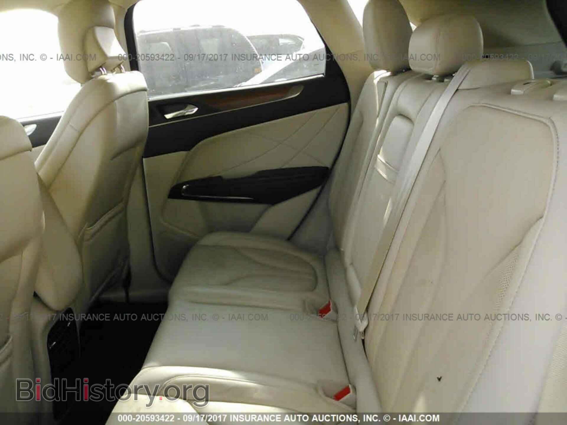 2017 Lincoln Mkc - VIN: 5LMCJ2C98HUL22012 - Photo 8