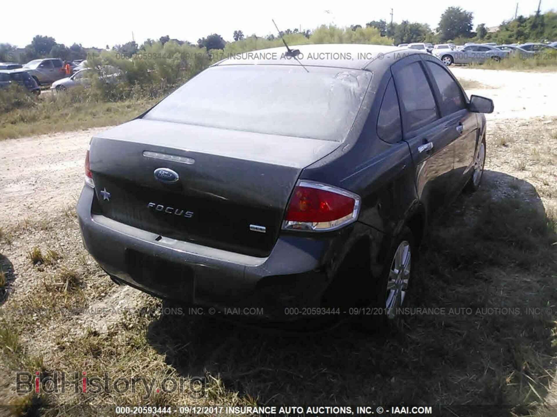 2011 Ford Focus - VIN: 1FAHP3HN0BW130253 - Фото 4