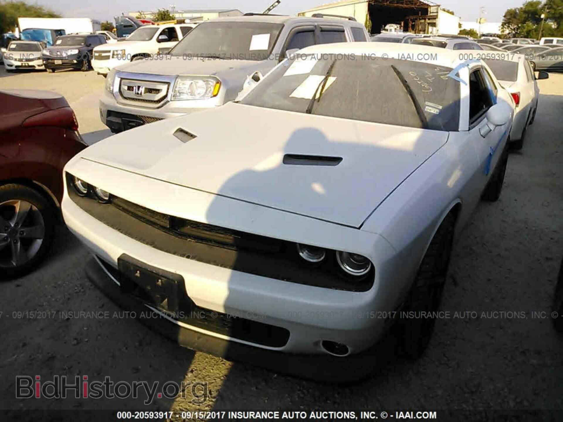 2015 Dodge Challenger - VIN: 2C3CDZAG2FH757766 - Photo 2