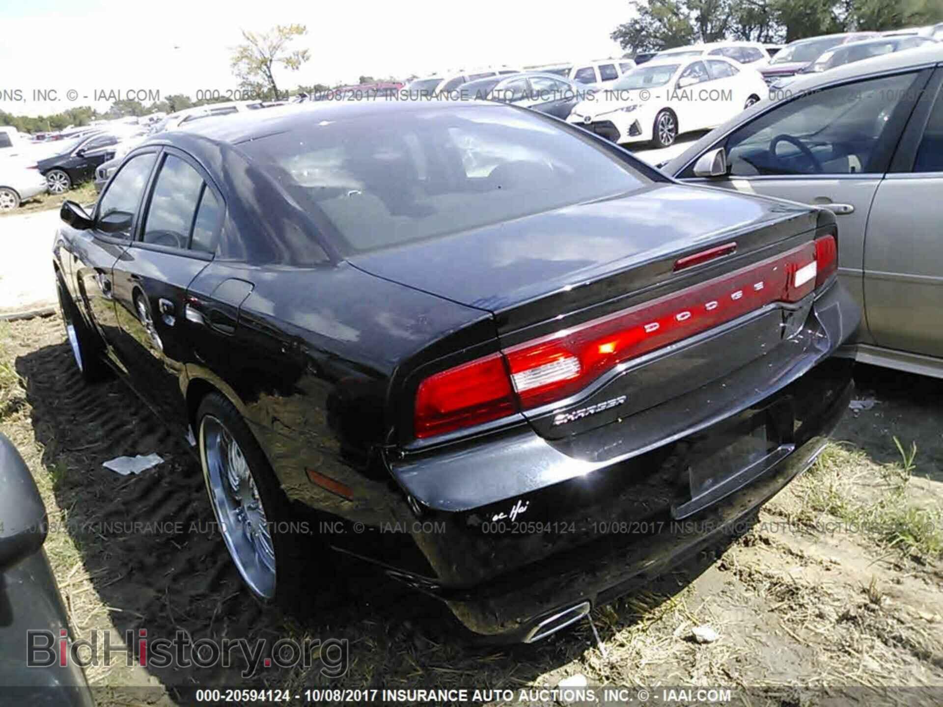 2014 Dodge Charger - VIN: 2C3CDXBG1EH259401 - Фото 3