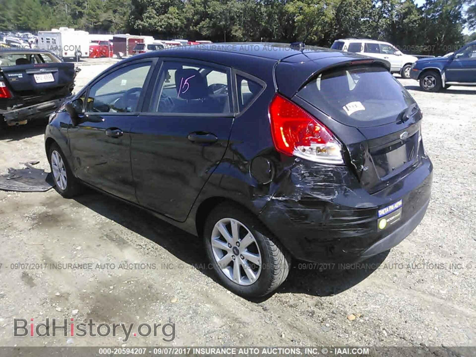 2011 Ford Fiesta - VIN: 3FADP4EJ3BM164385 - Фото 3
