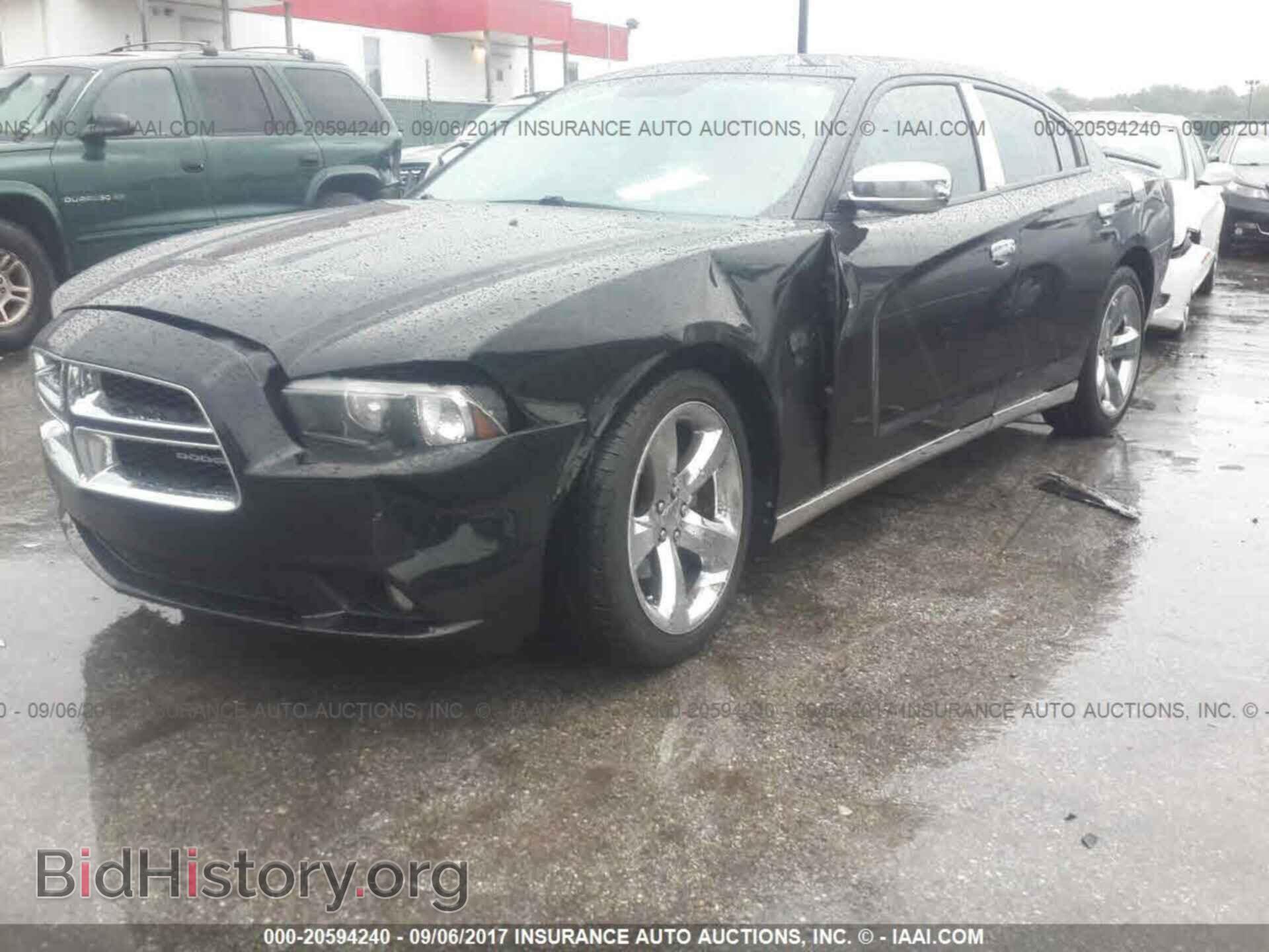 2012 Dodge Charger - VIN: 2C3CDXHGXCH126026 - Фото 2