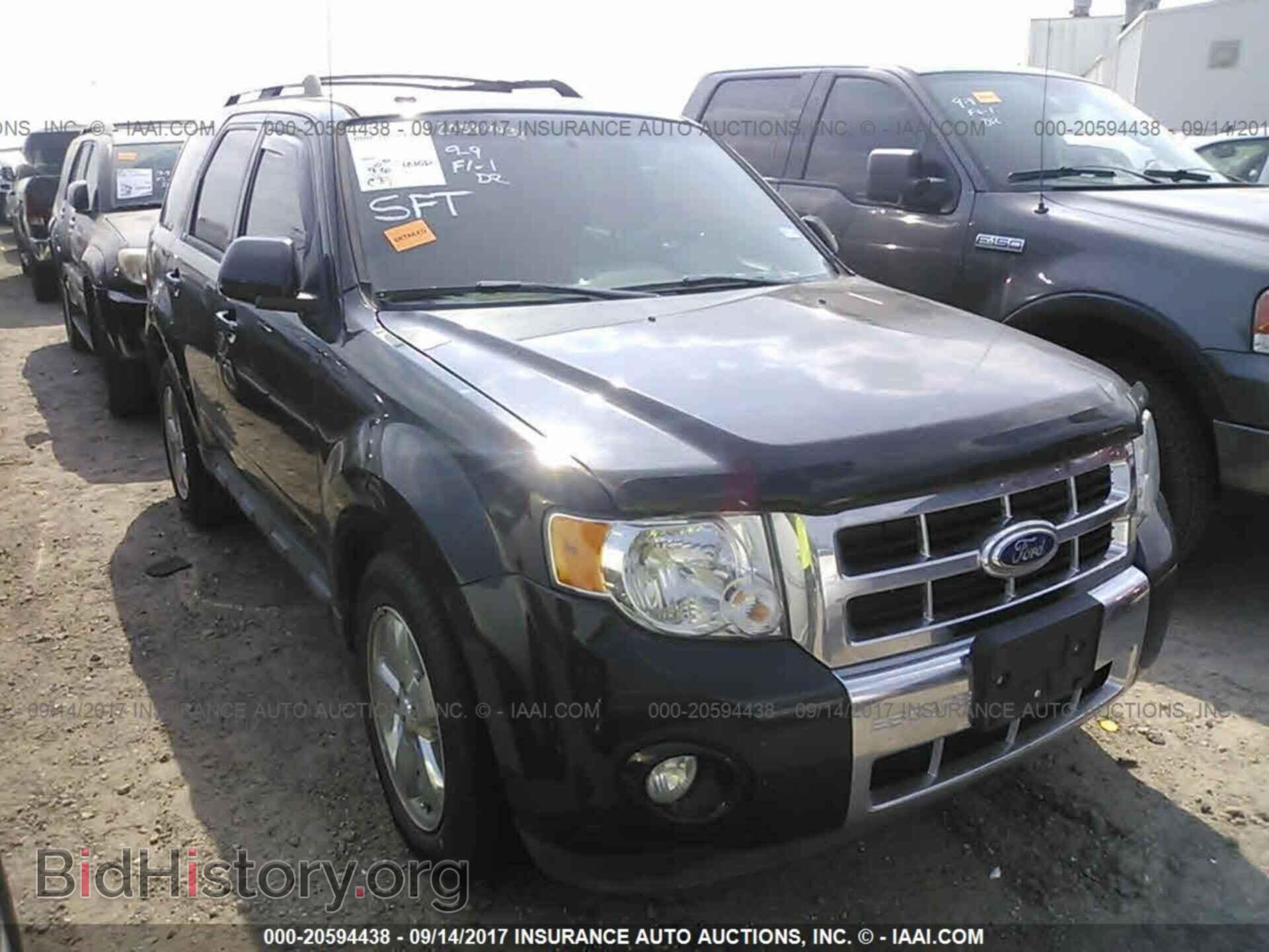 Photo 1FMCU0EG7BKC37546 - Ford Escape 2011