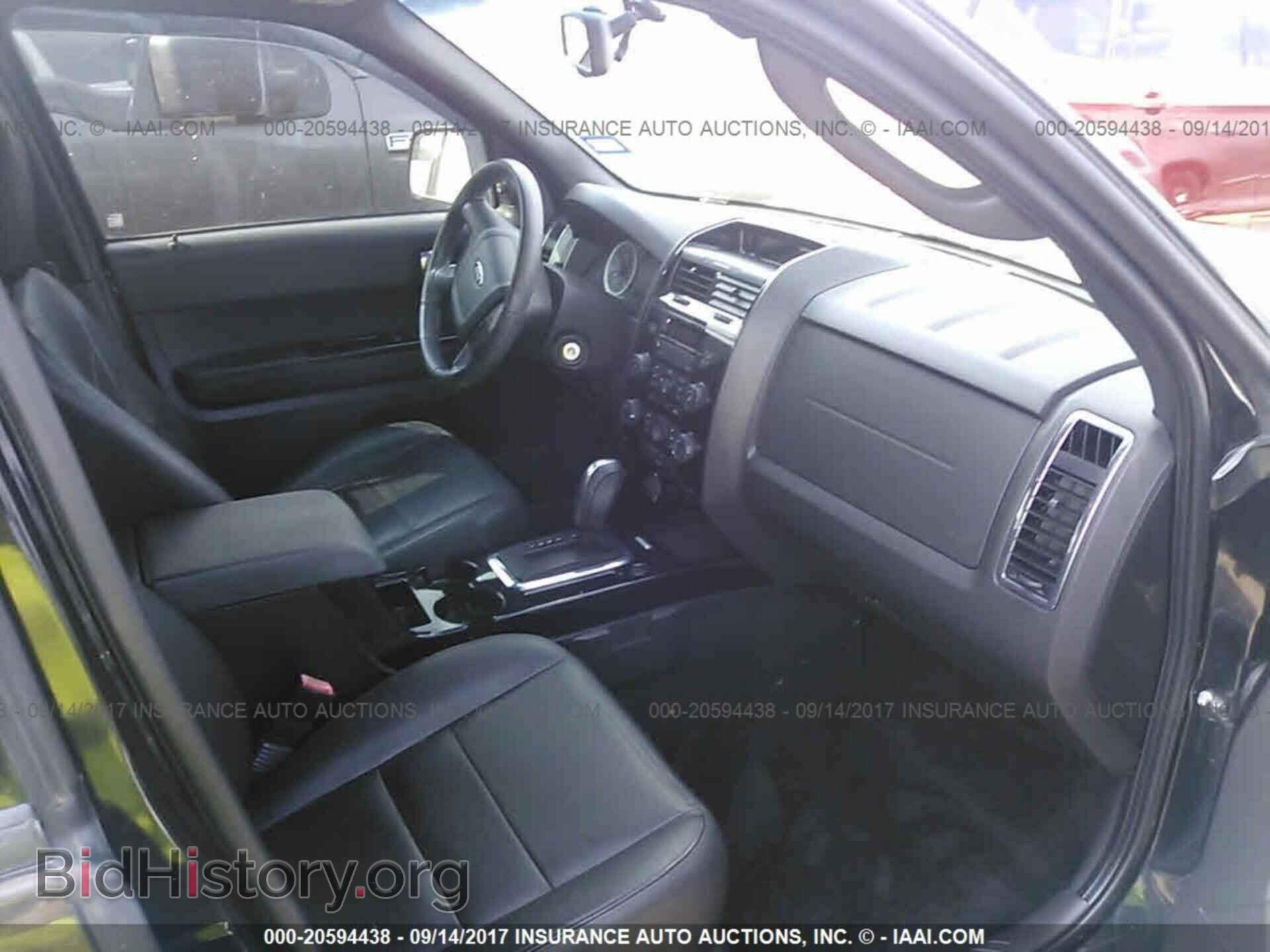 2011 Ford Escape - VIN: 1FMCU0EG7BKC37546 - Photo 5