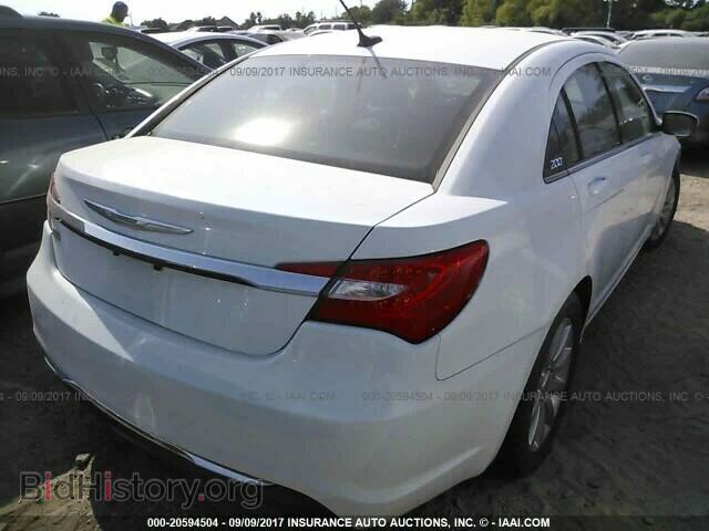 2013 Chrysler 200 - VIN: 1C3CCBBG1DN678182 - Фото 4