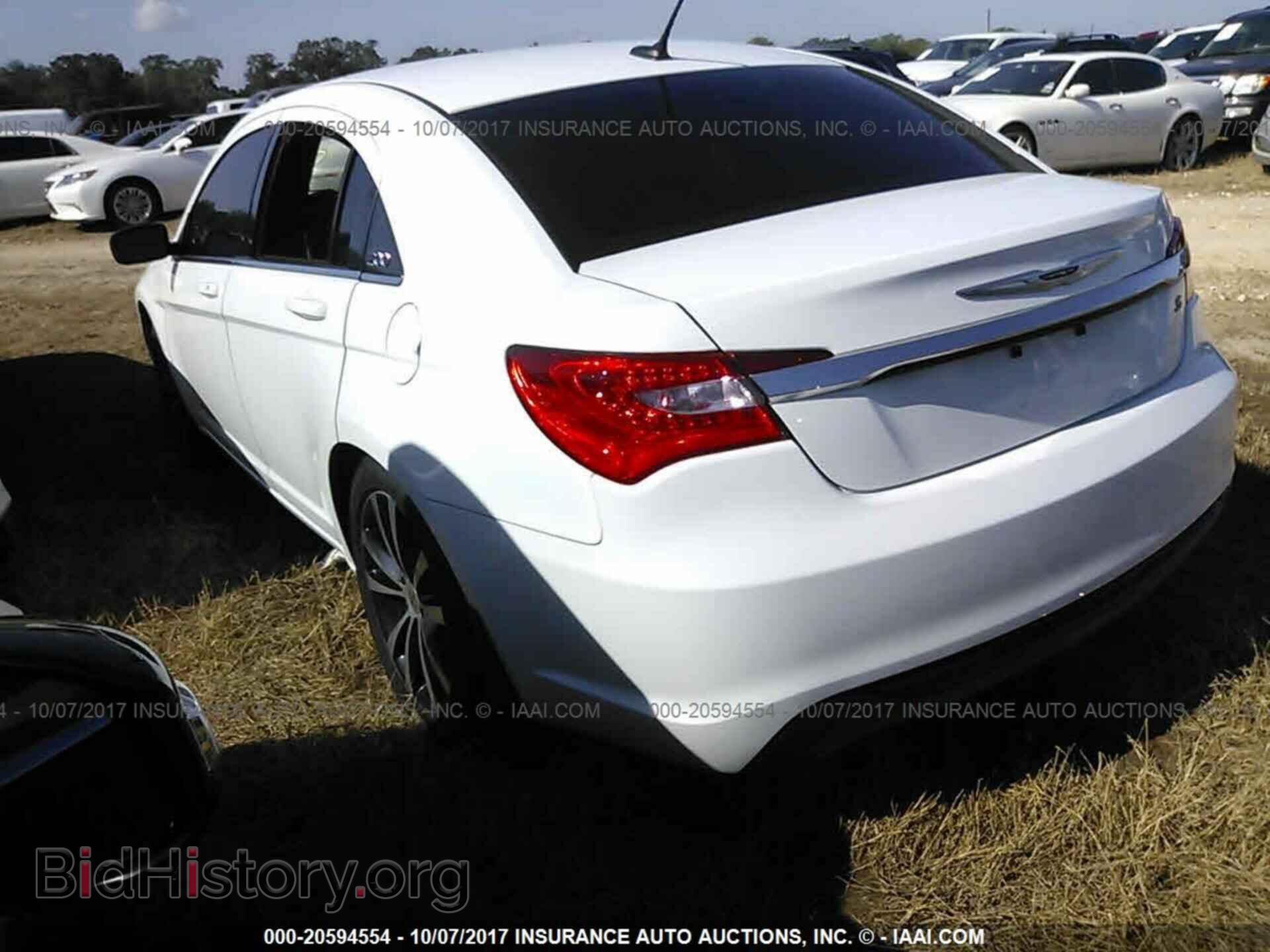 2013 Chrysler 200 - VIN: 1C3CCBBB7DN570203 - Photo 3