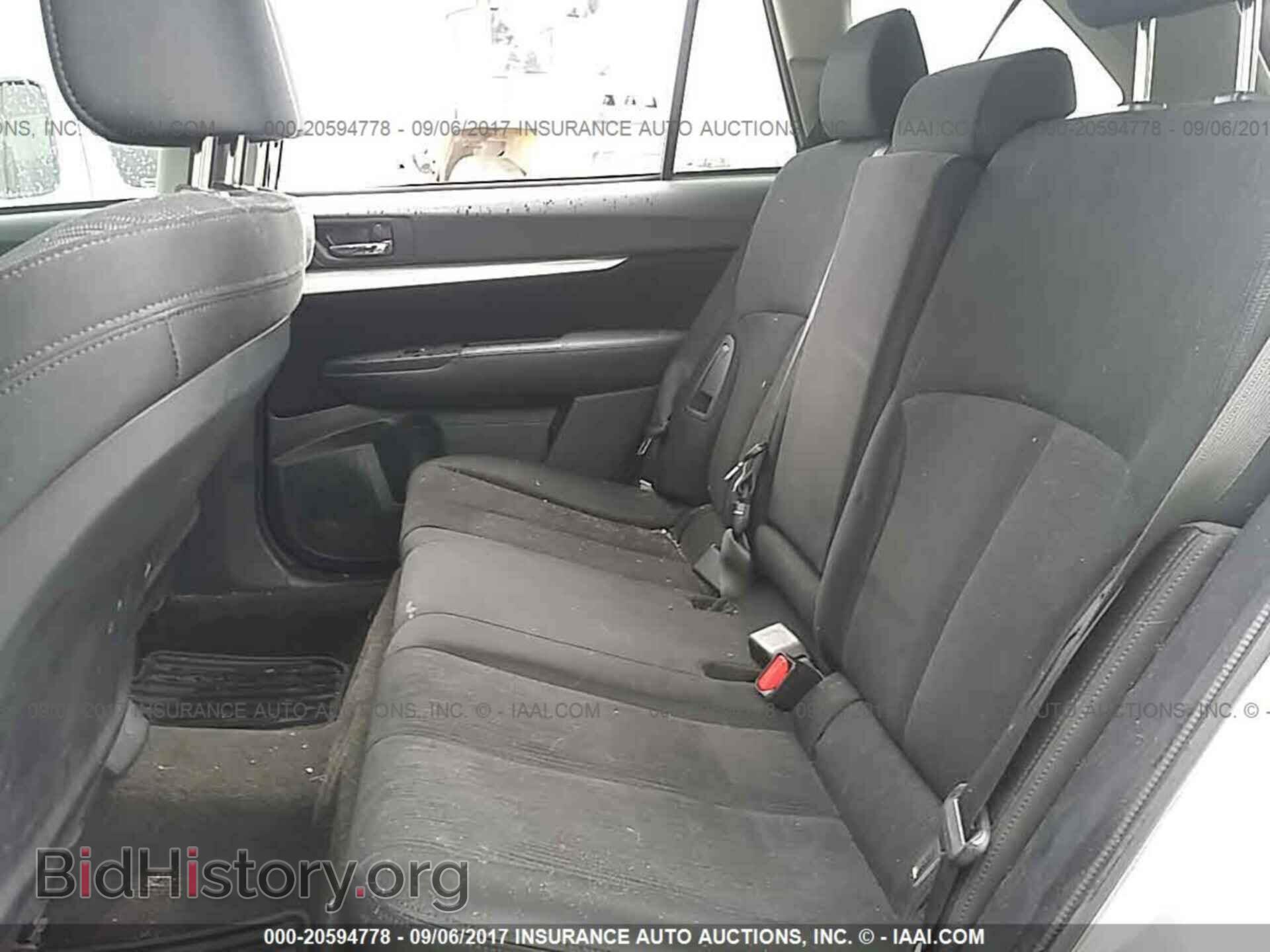 2014 Subaru Outback - VIN: 4S4BRBAC8E3328237 - Фото 8