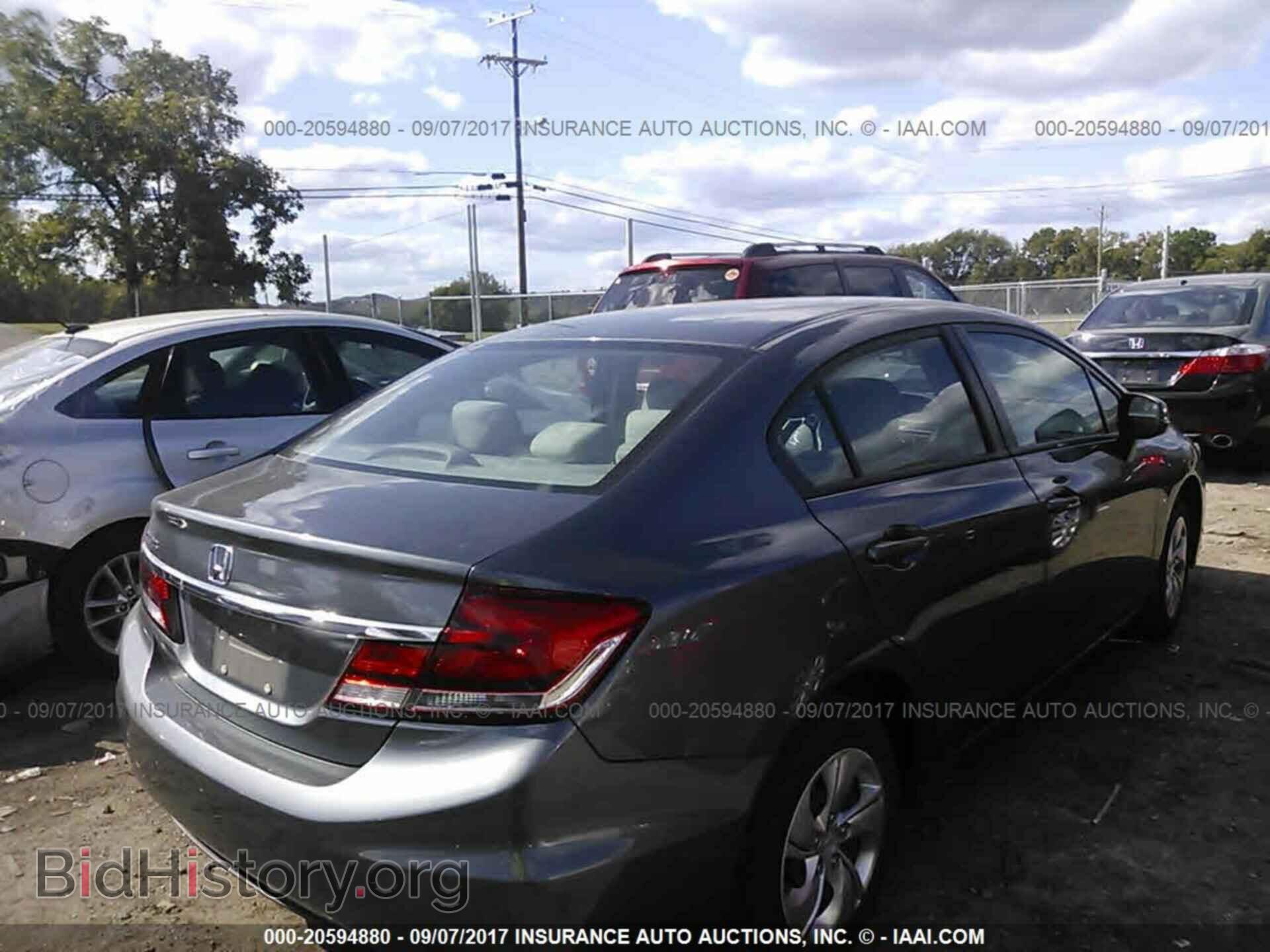 2013 Honda Civic - VIN: 19XFB2F54DE096666 - Photo 4