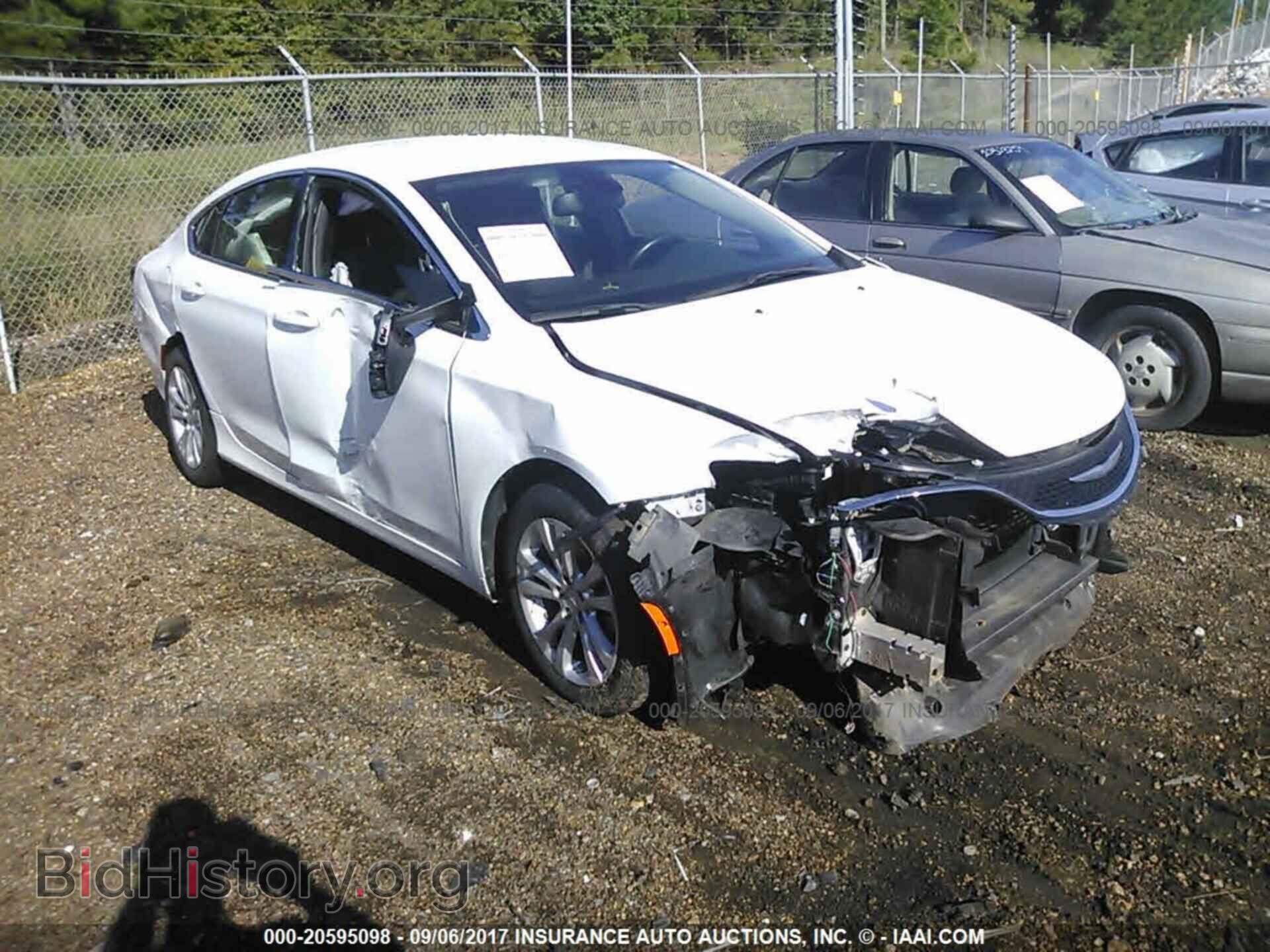Photo 1C3CCCAB9FN665839 - Chrysler 200 2015