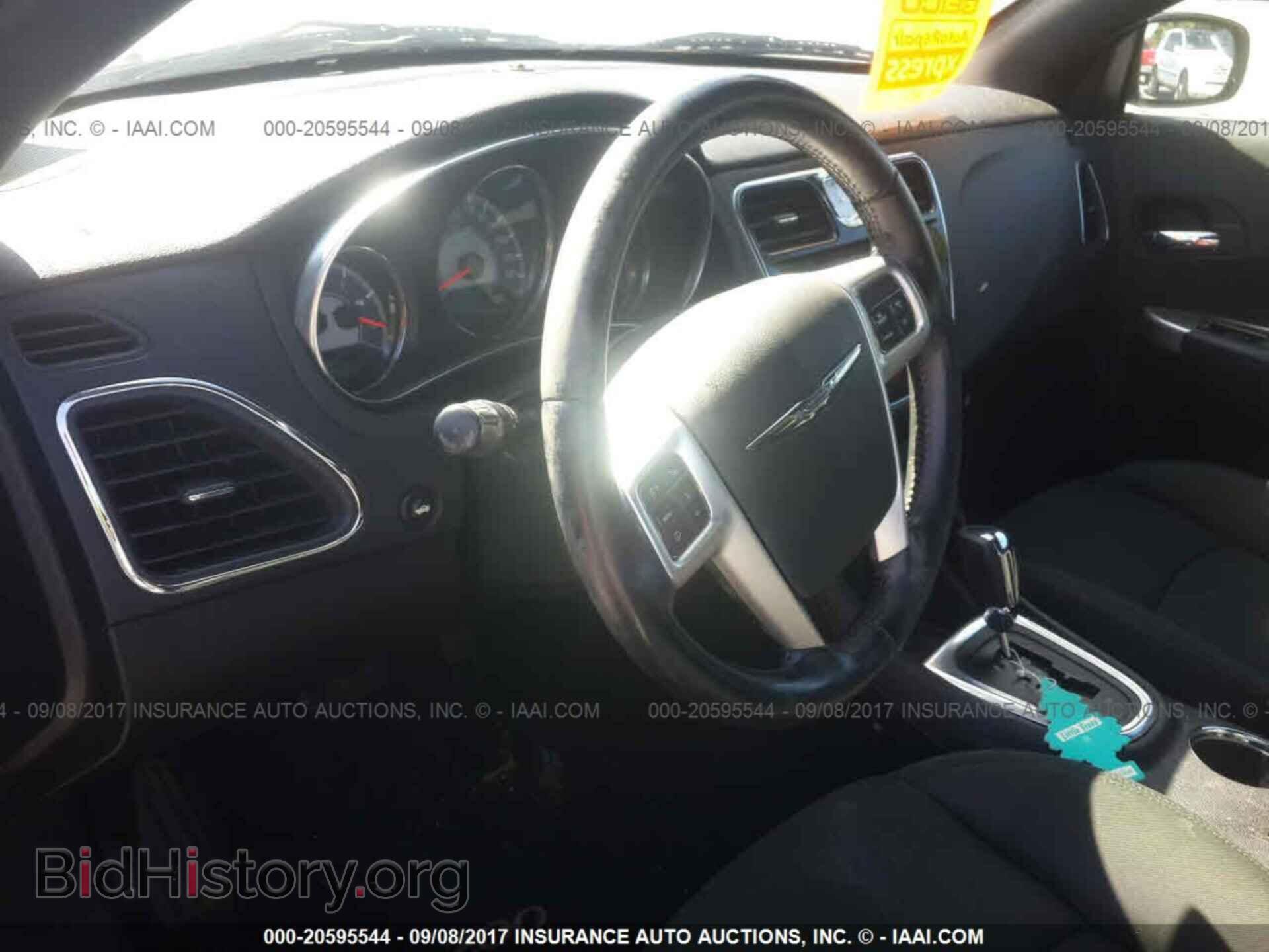 2011 Chrysler 200 - VIN: 1C3BC2EG1BN571735 - Photo 8