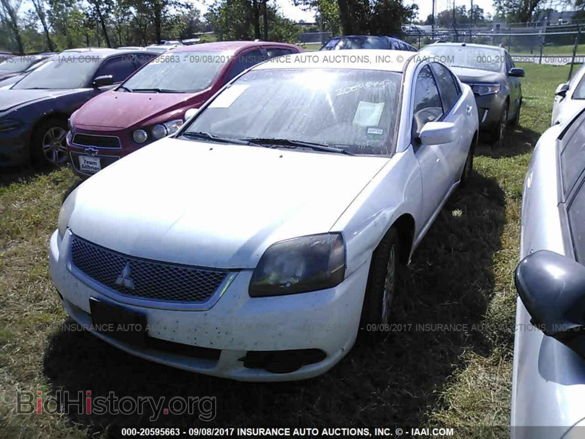 2011 Mitsubishi Galant - VIN: 4A32B2FF4BE021477 - Фото 2