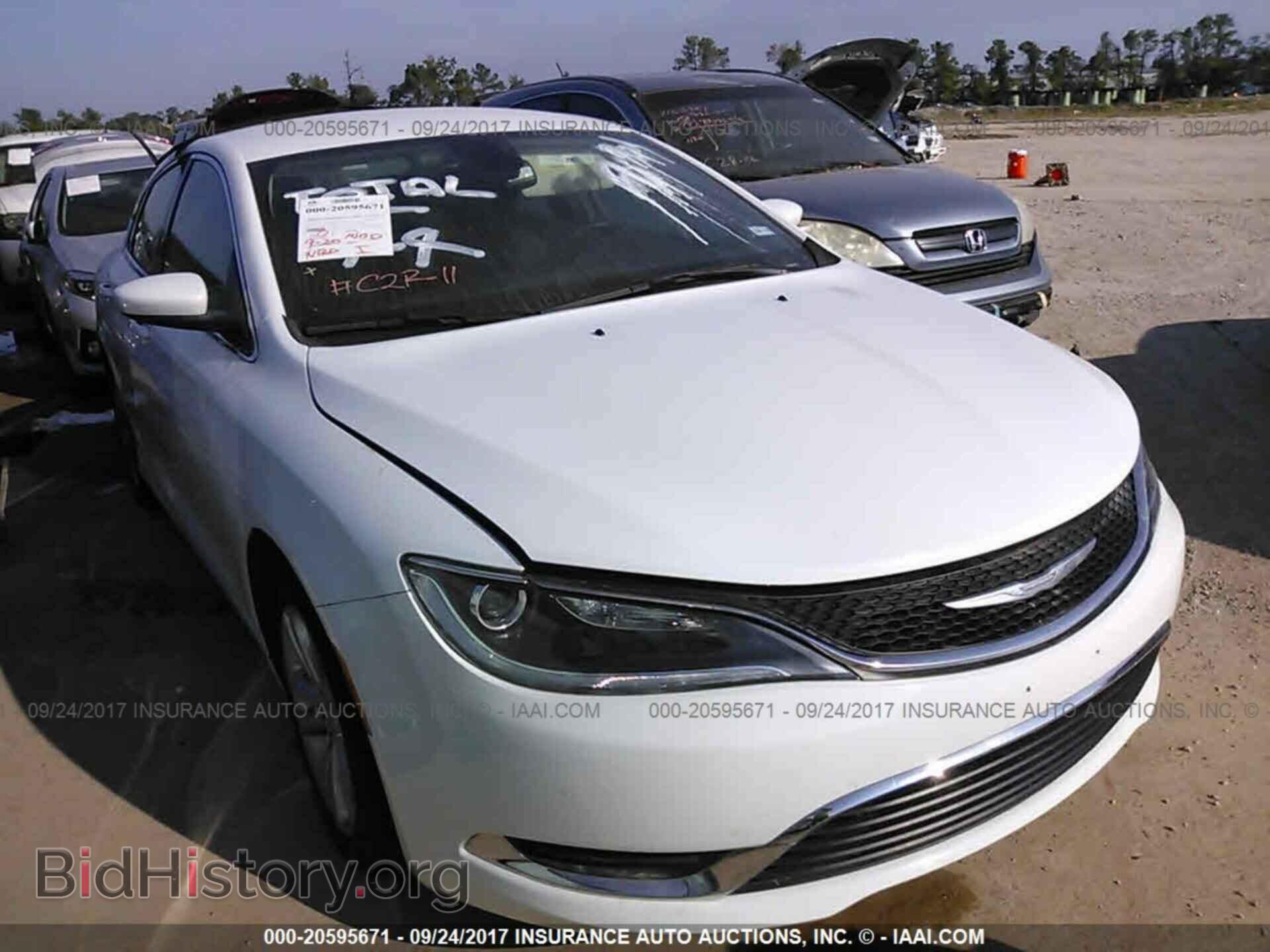 Photo 1C3CCCAB9FN725425 - Chrysler 200 2015