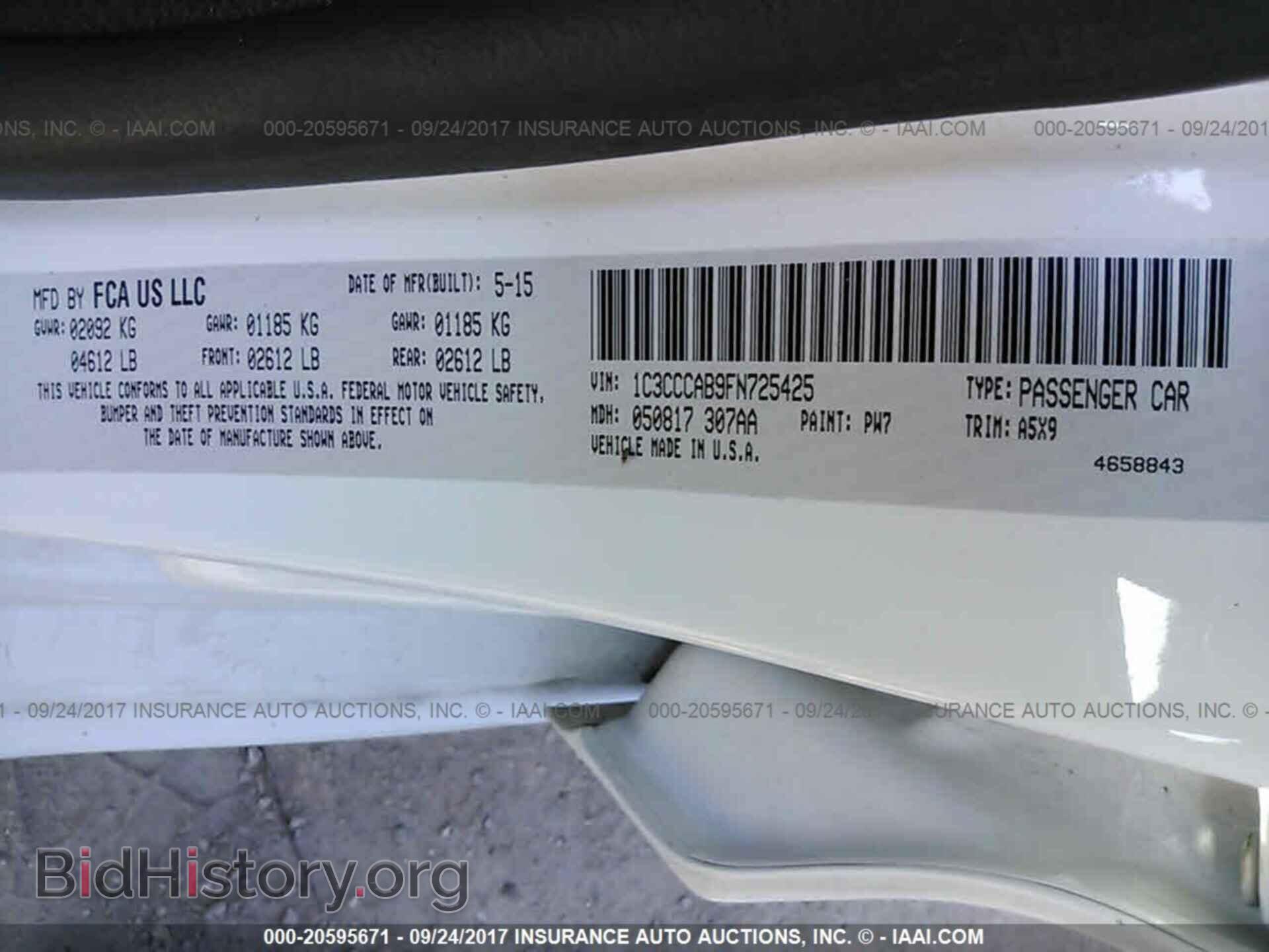 2015 Chrysler 200 - VIN: 1C3CCCAB9FN725425 - Photo 9