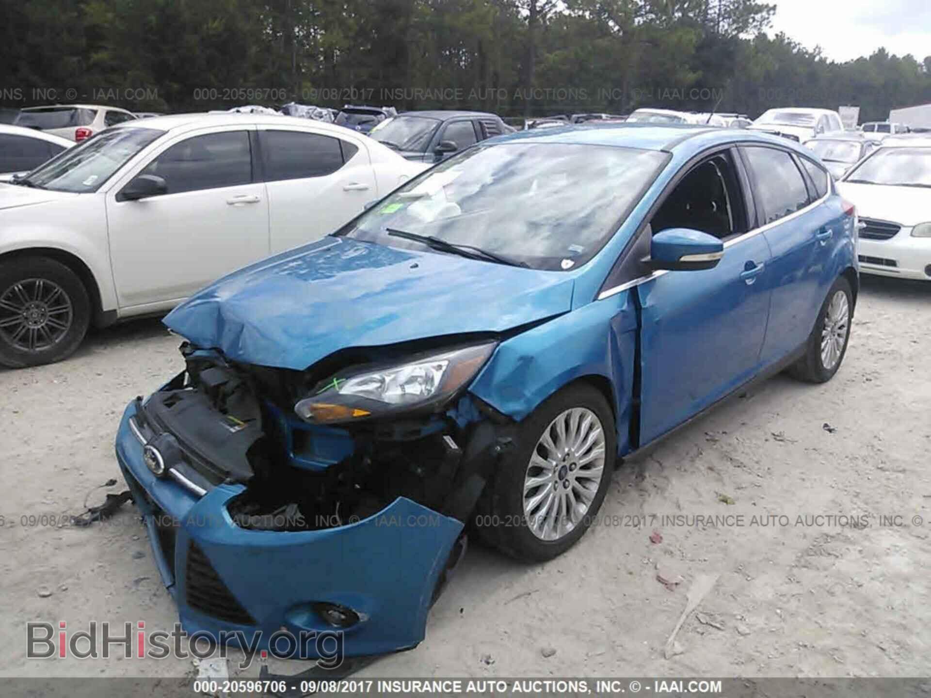 2012 Ford Focus - VIN: 1FAHP3N20CL363806 - Photo 2