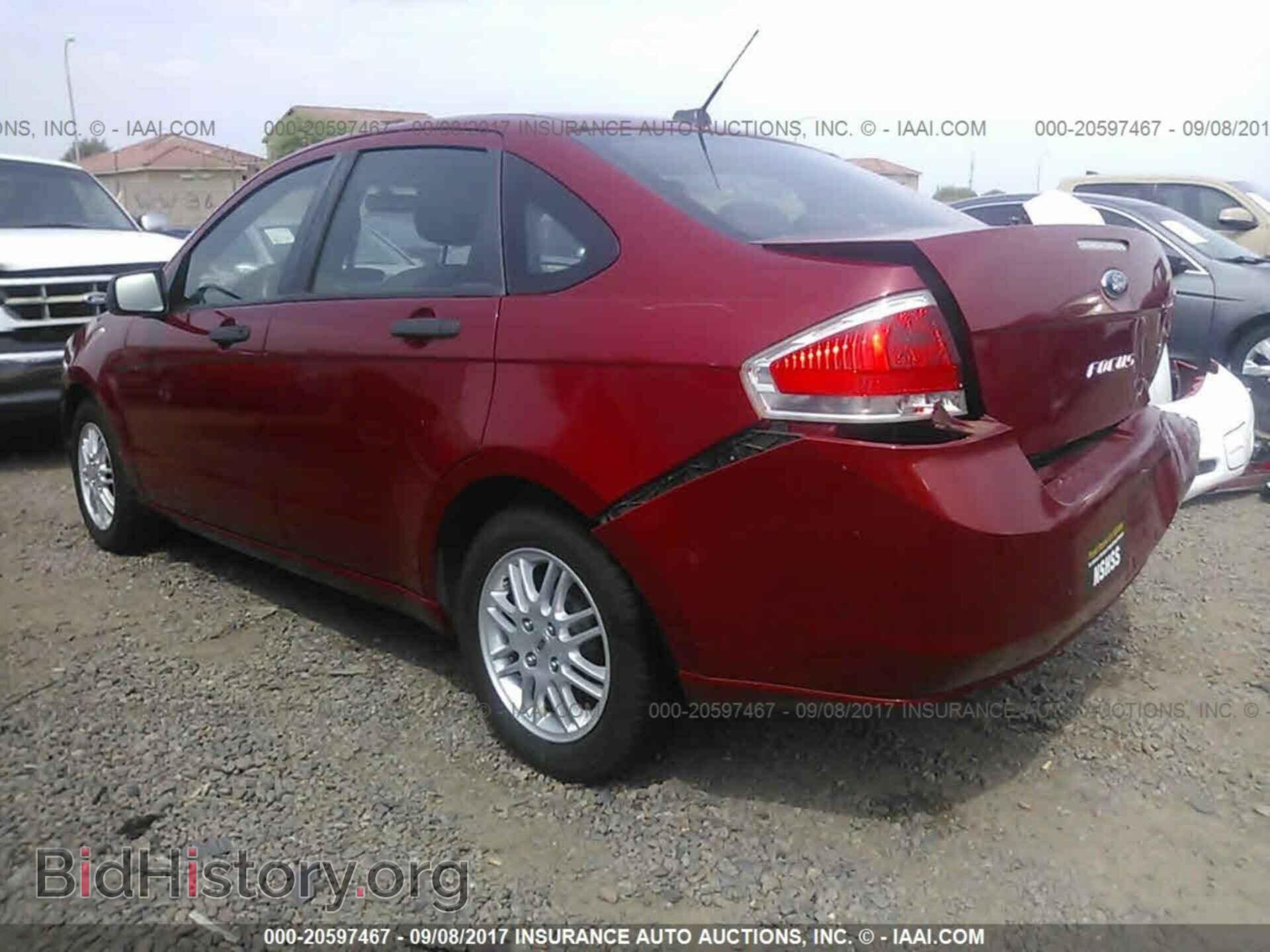 2011 Ford Focus - VIN: 1FAHP3FN2BW152208 - Фото 3