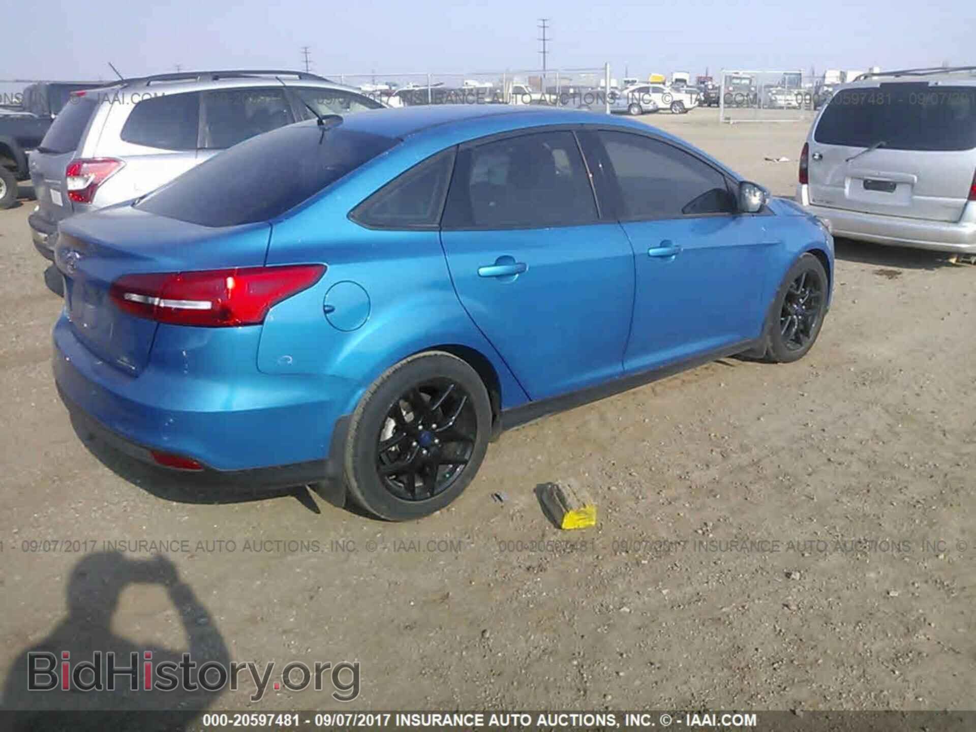 2016 Ford Focus - VIN: 1FADP3F24GL318984 - Фото 4