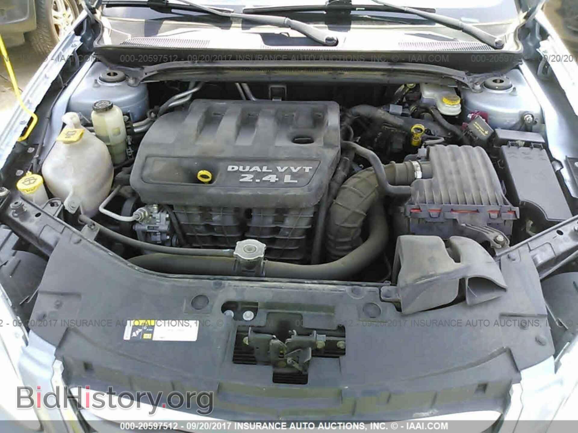 2014 Chrysler 200 - VIN: 1C3CCBBBXEN127724 - Photo 10