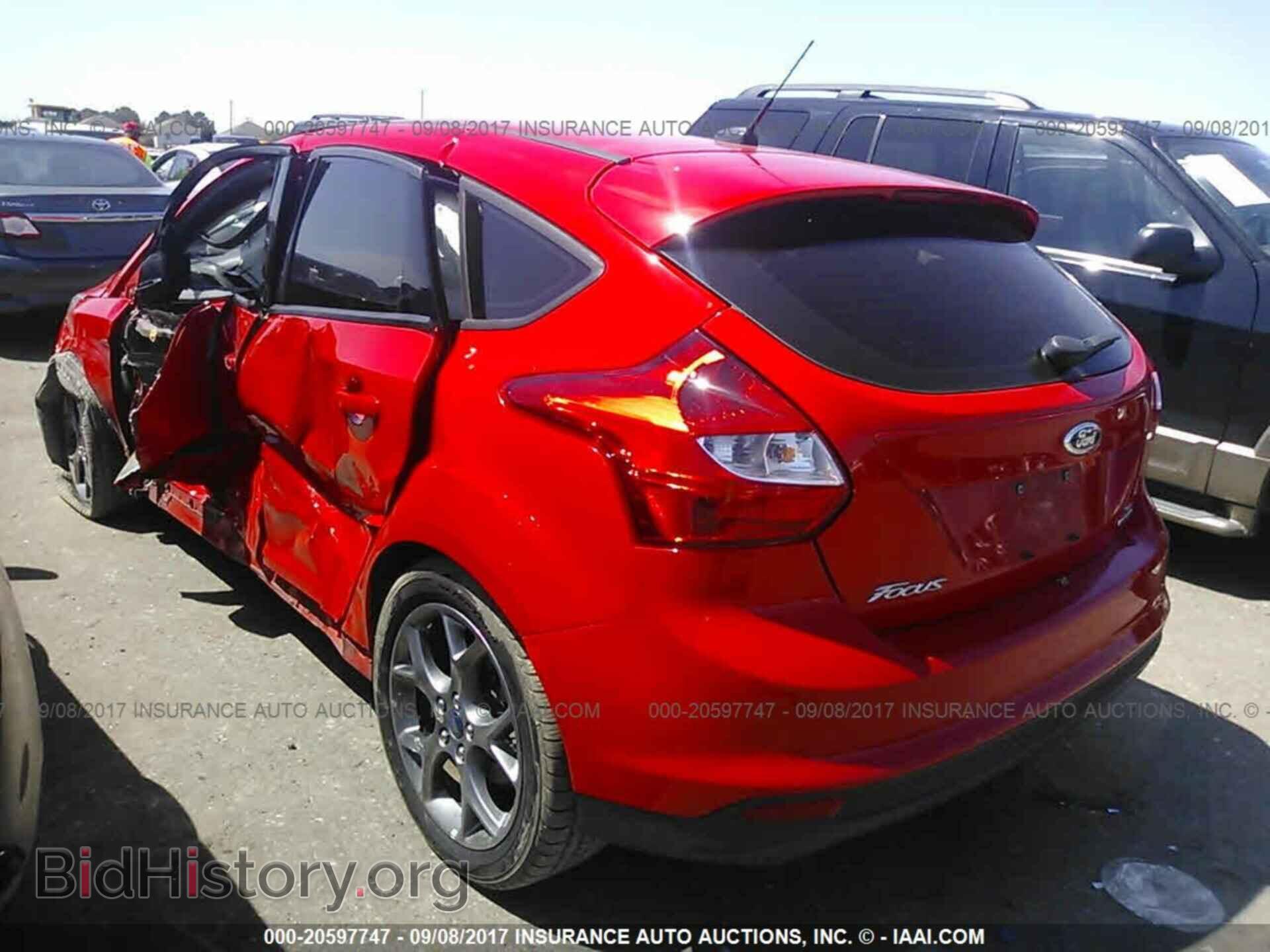2014 Ford Focus - VIN: 1FADP3K29EL208015 - Фото 3