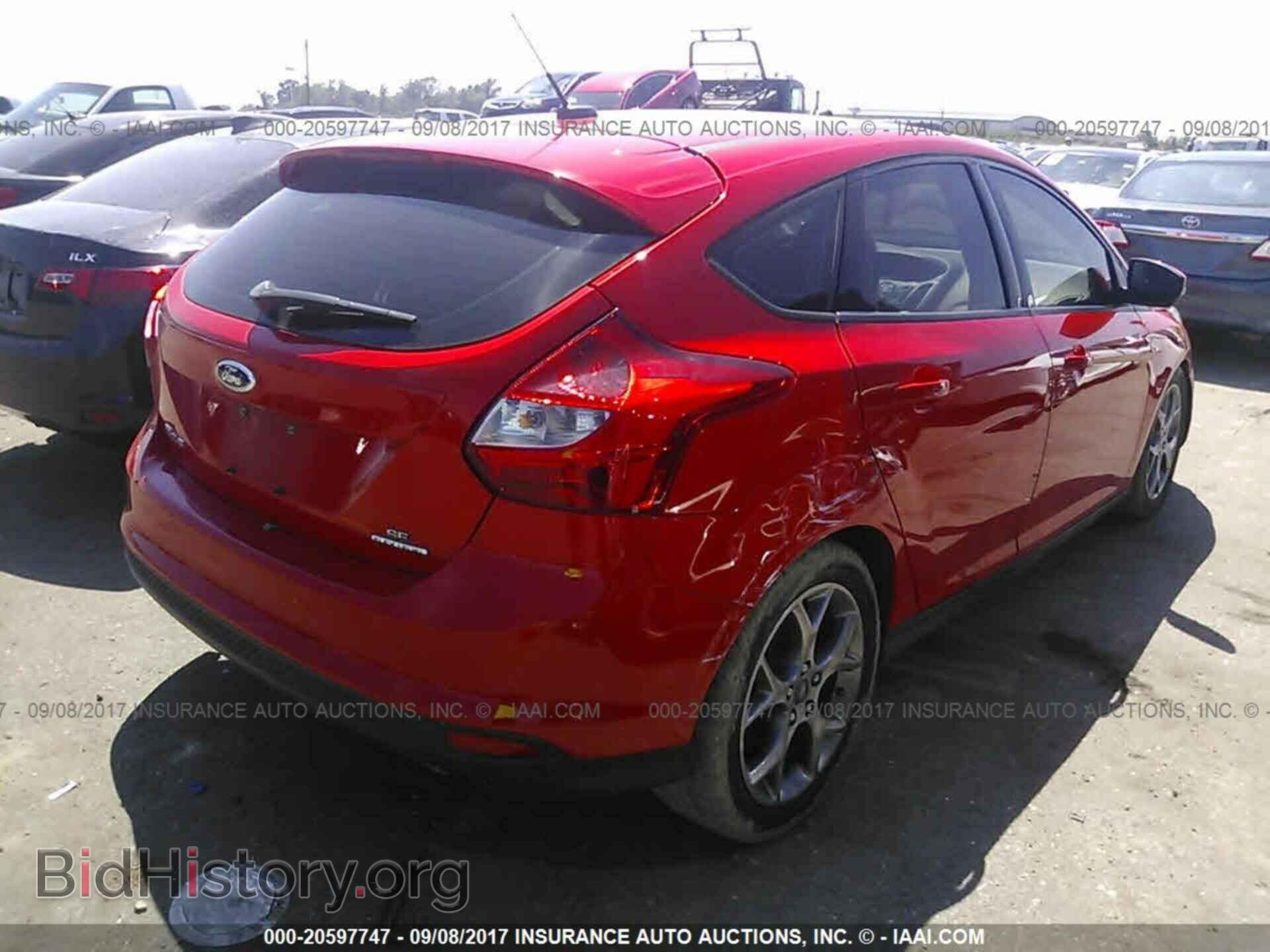 2014 Ford Focus - VIN: 1FADP3K29EL208015 - Фото 4