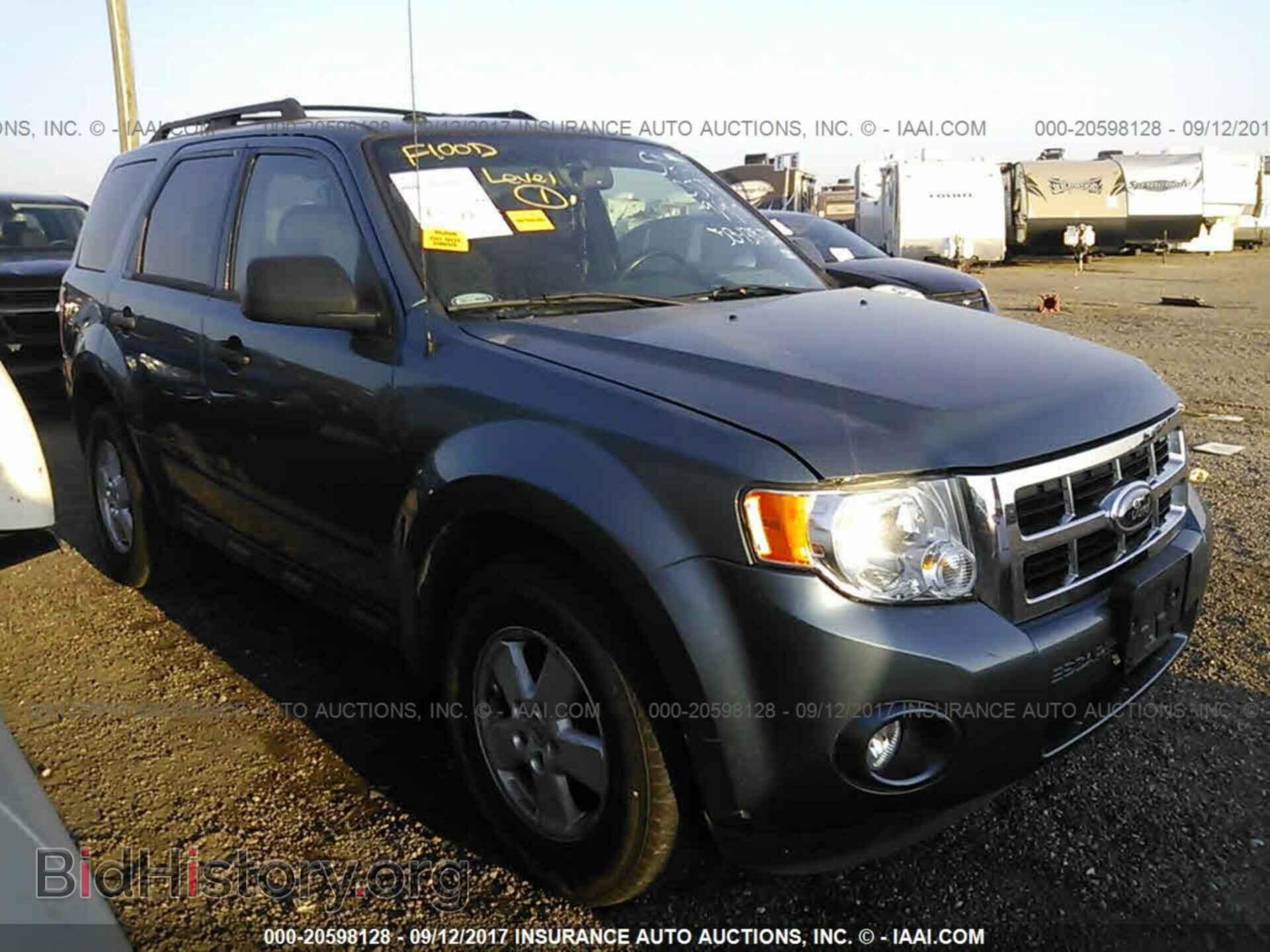 Photo 1FMCU0DG1CKC45581 - Ford Escape 2012