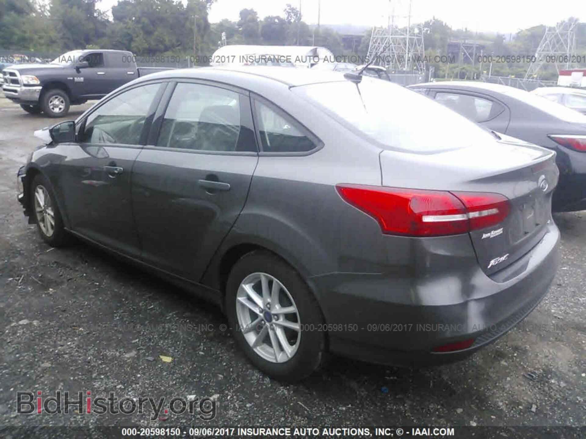 2015 Ford Focus - VIN: 1FADP3F28FL226937 - Photo 3