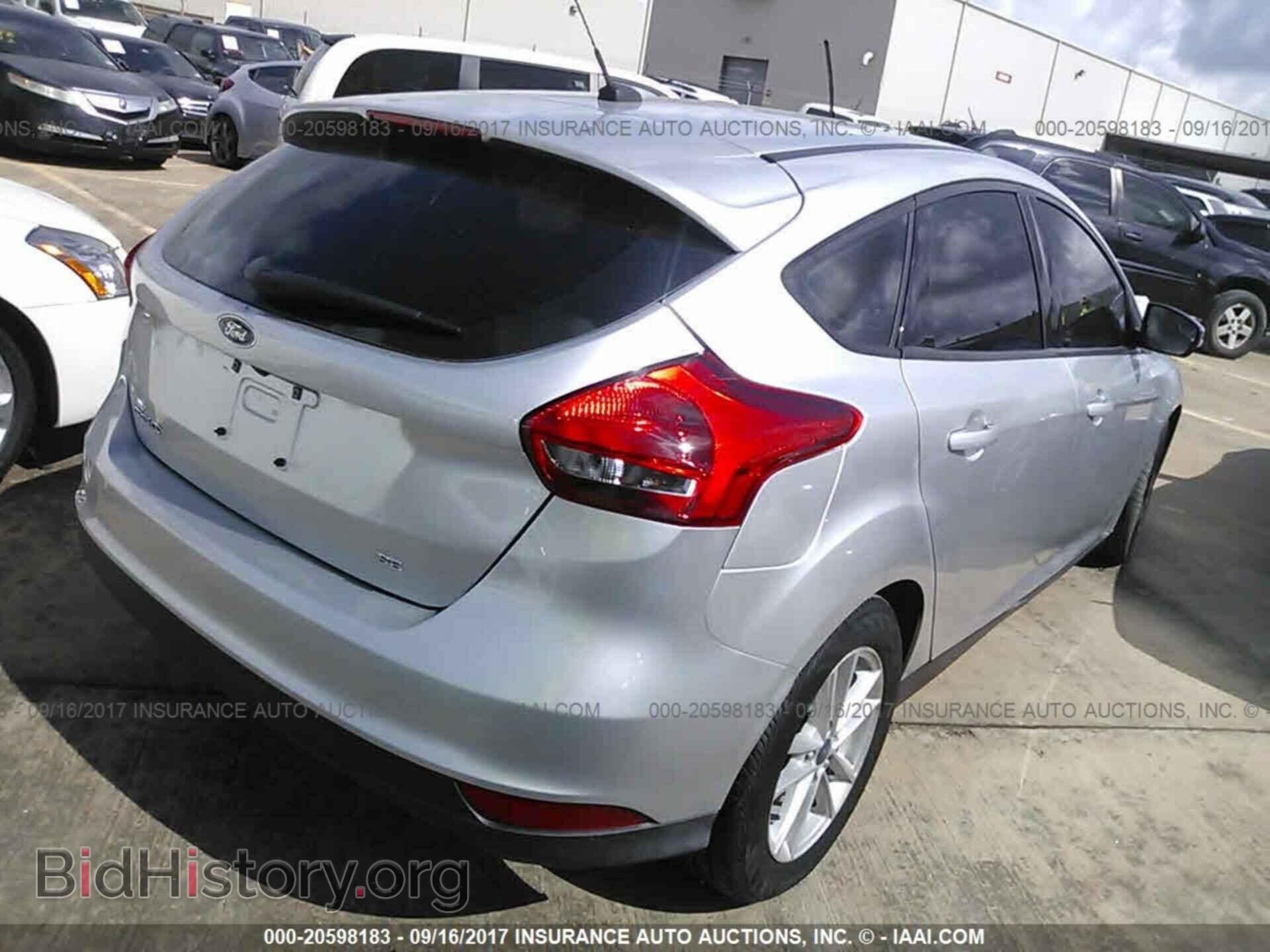 2017 Ford Focus - VIN: 1FADP3K21HL244415 - Photo 4