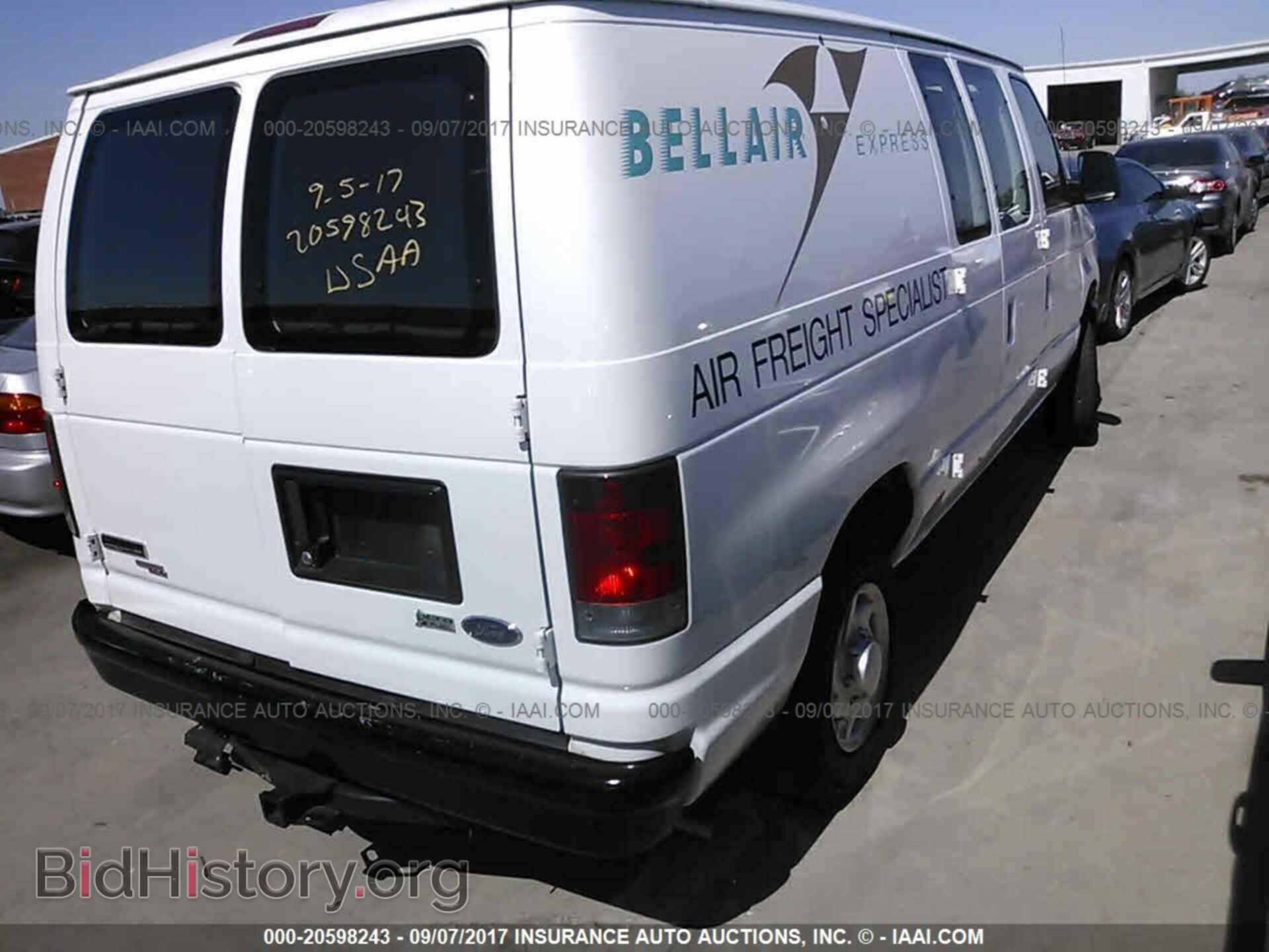2011 Ford Econoline - VIN: 1FTNE1EWXBDB40496 - Фото 4
