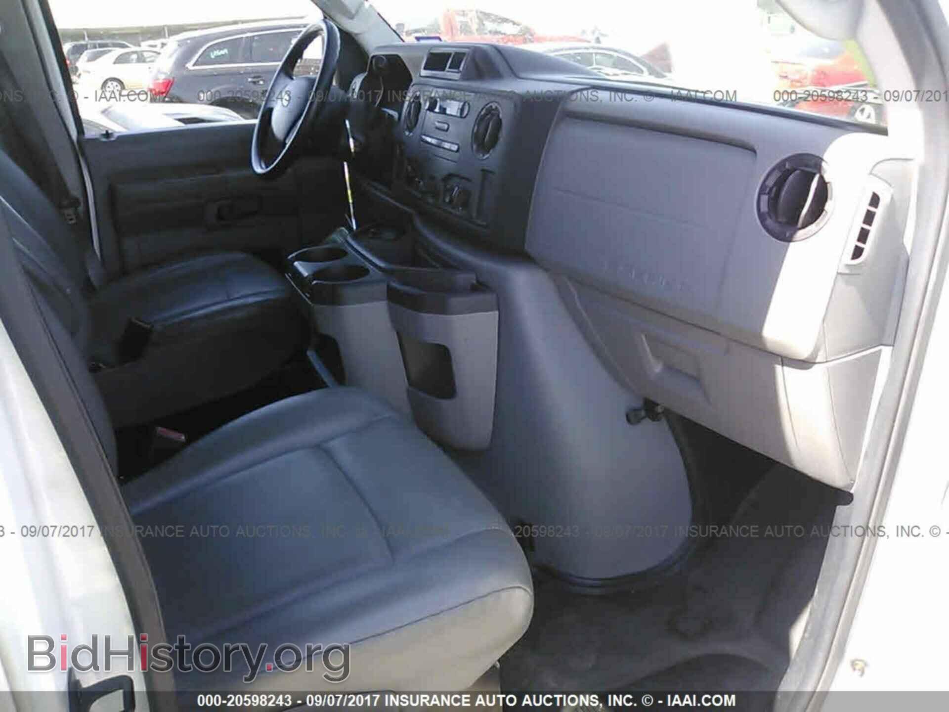2011 Ford Econoline - VIN: 1FTNE1EWXBDB40496 - Фото 5