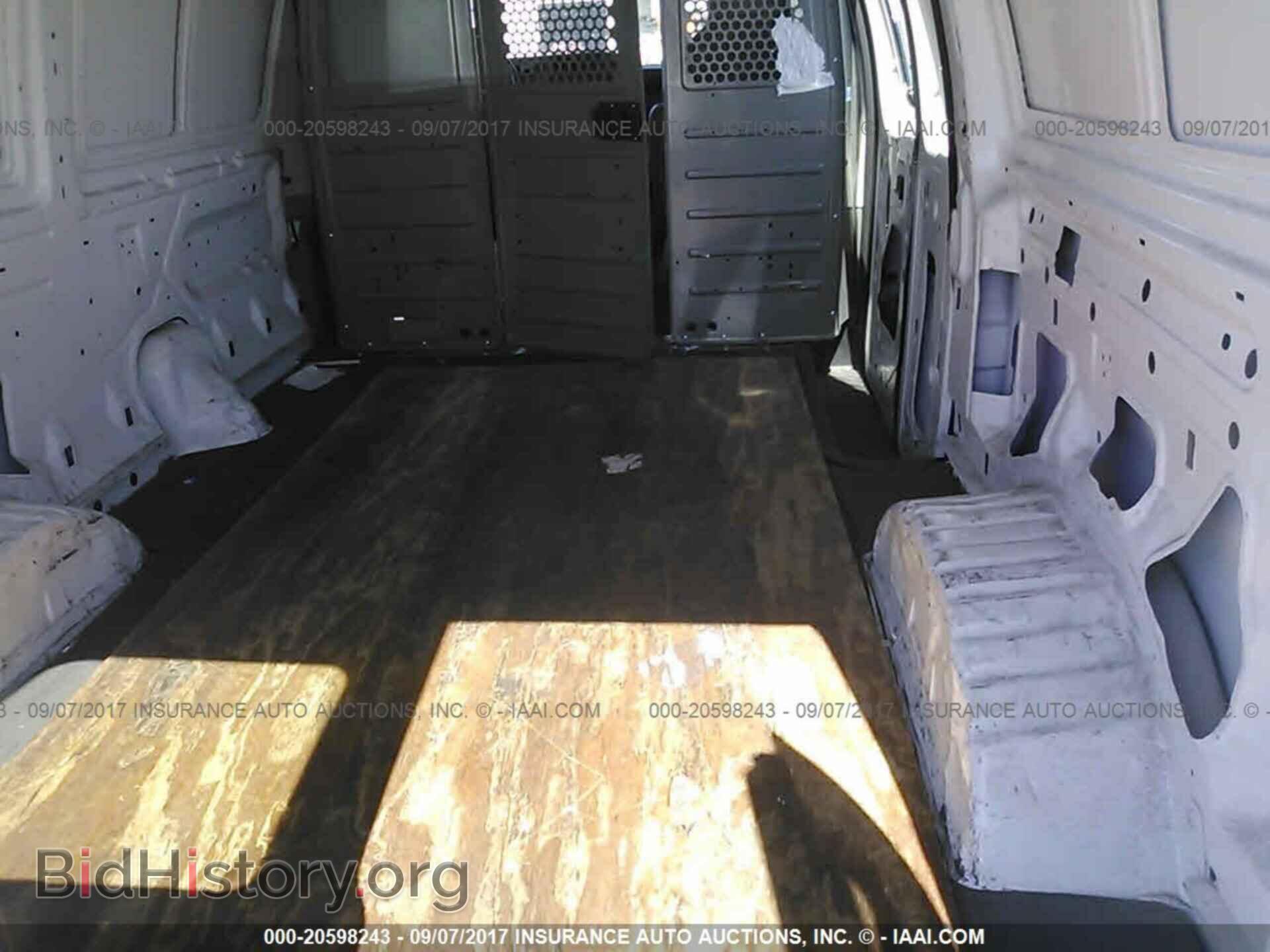 2011 Ford Econoline - VIN: 1FTNE1EWXBDB40496 - Фото 8