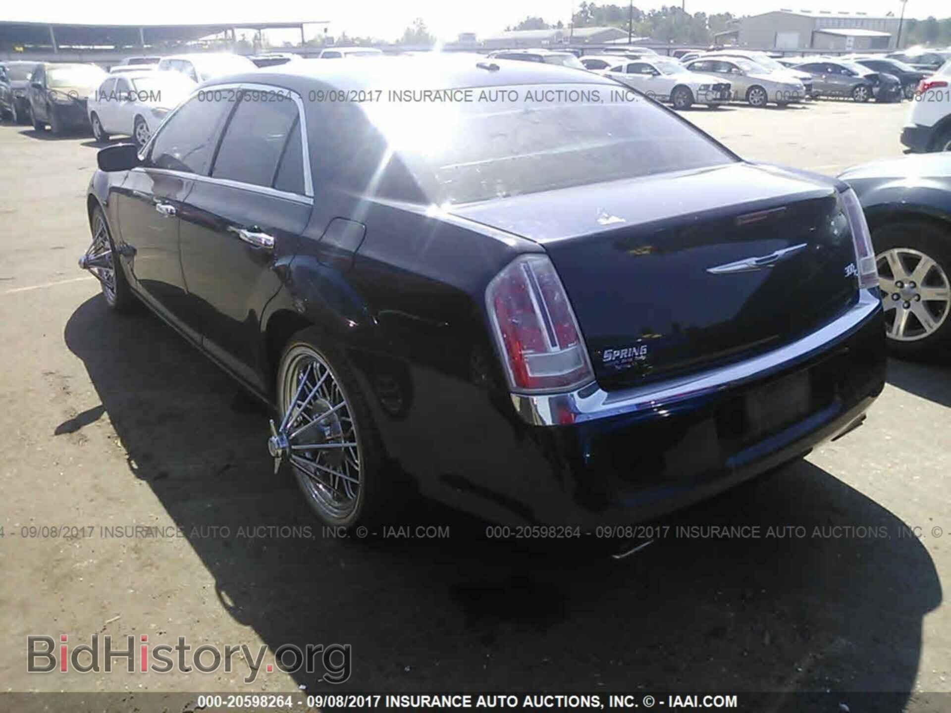 2011 Chrysler 300c - VIN: 2C3CA6CT9BH522843 - Фото 3