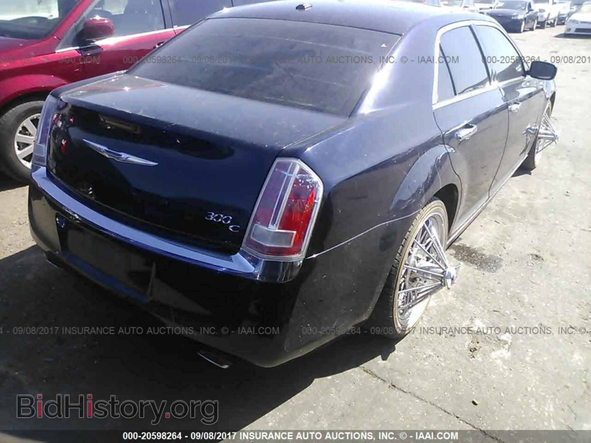 2011 Chrysler 300c - VIN: 2C3CA6CT9BH522843 - Фото 4