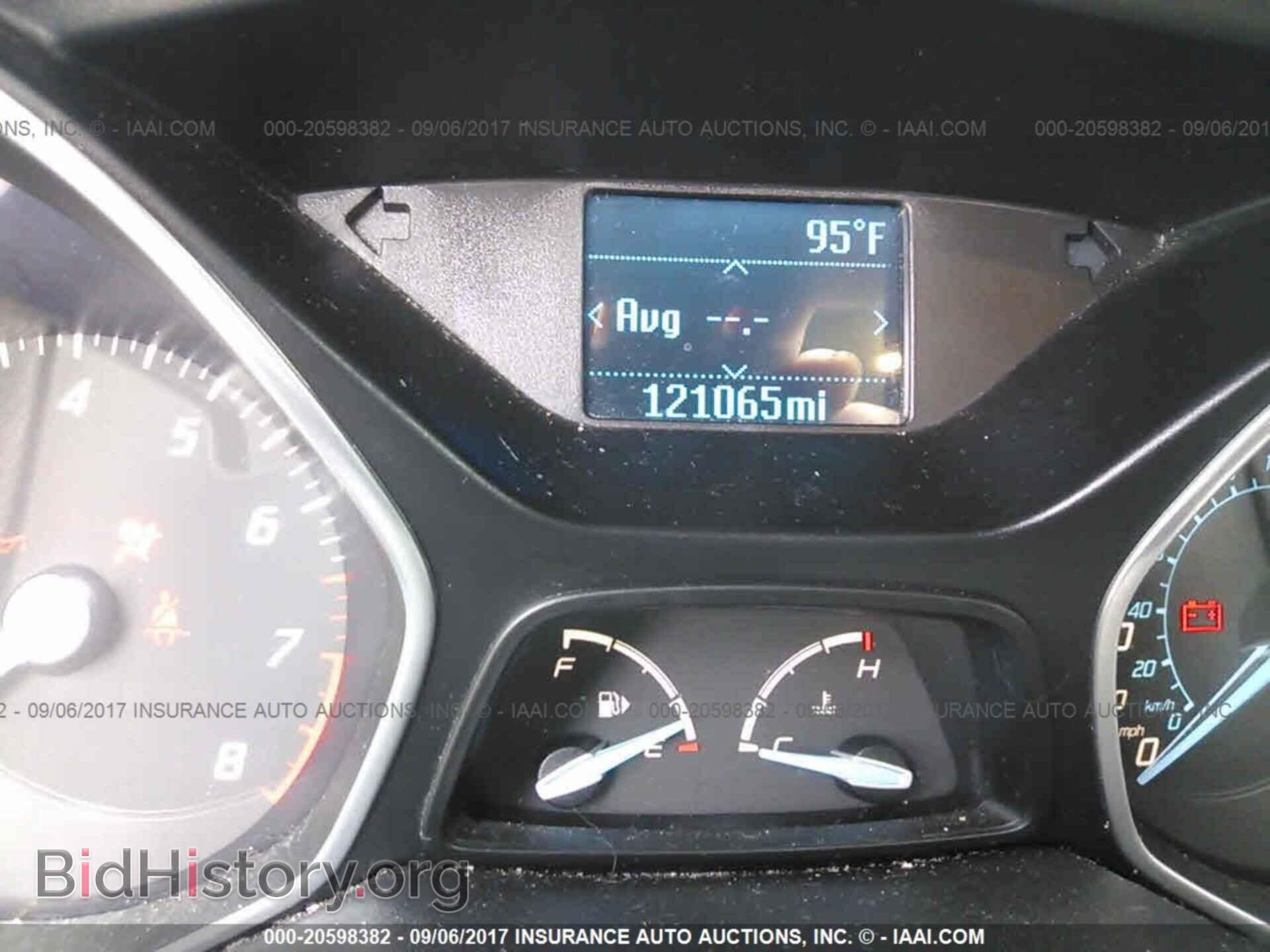 2012 Ford Focus - VIN: 1FAHP3F22CL282661 - Photo 7