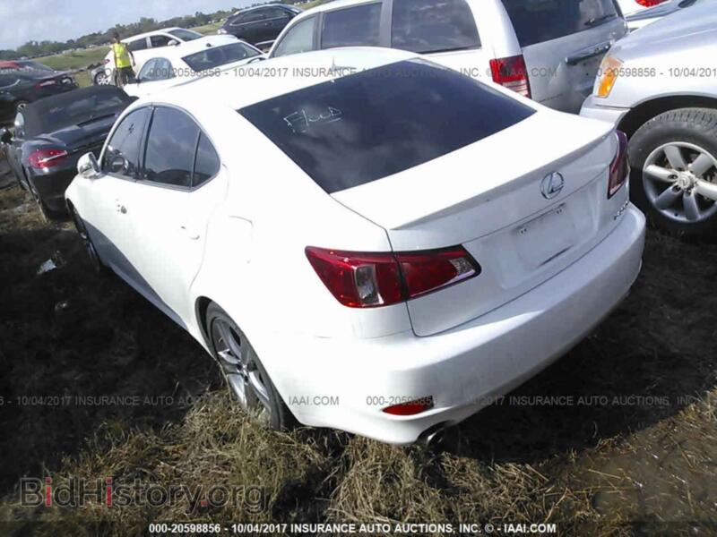2011 Lexus IS (VIN JTHBF5C29B5154194) — фото 3 из 10