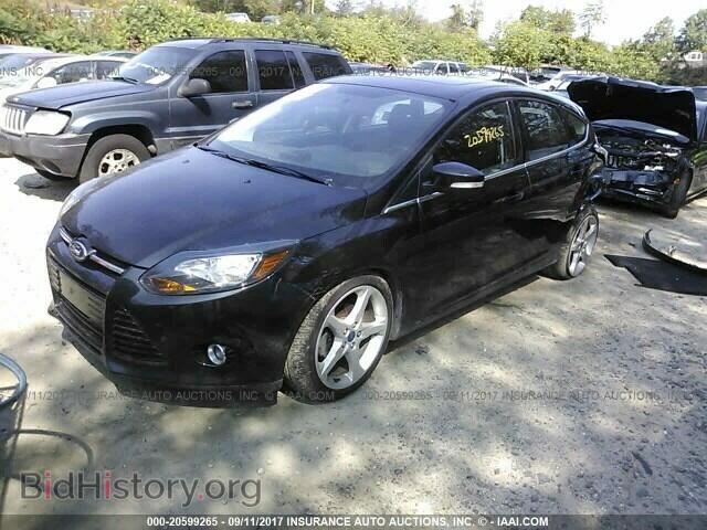 2013 Ford Focus - VIN: 1FADP3N29DL364985 - Photo 2