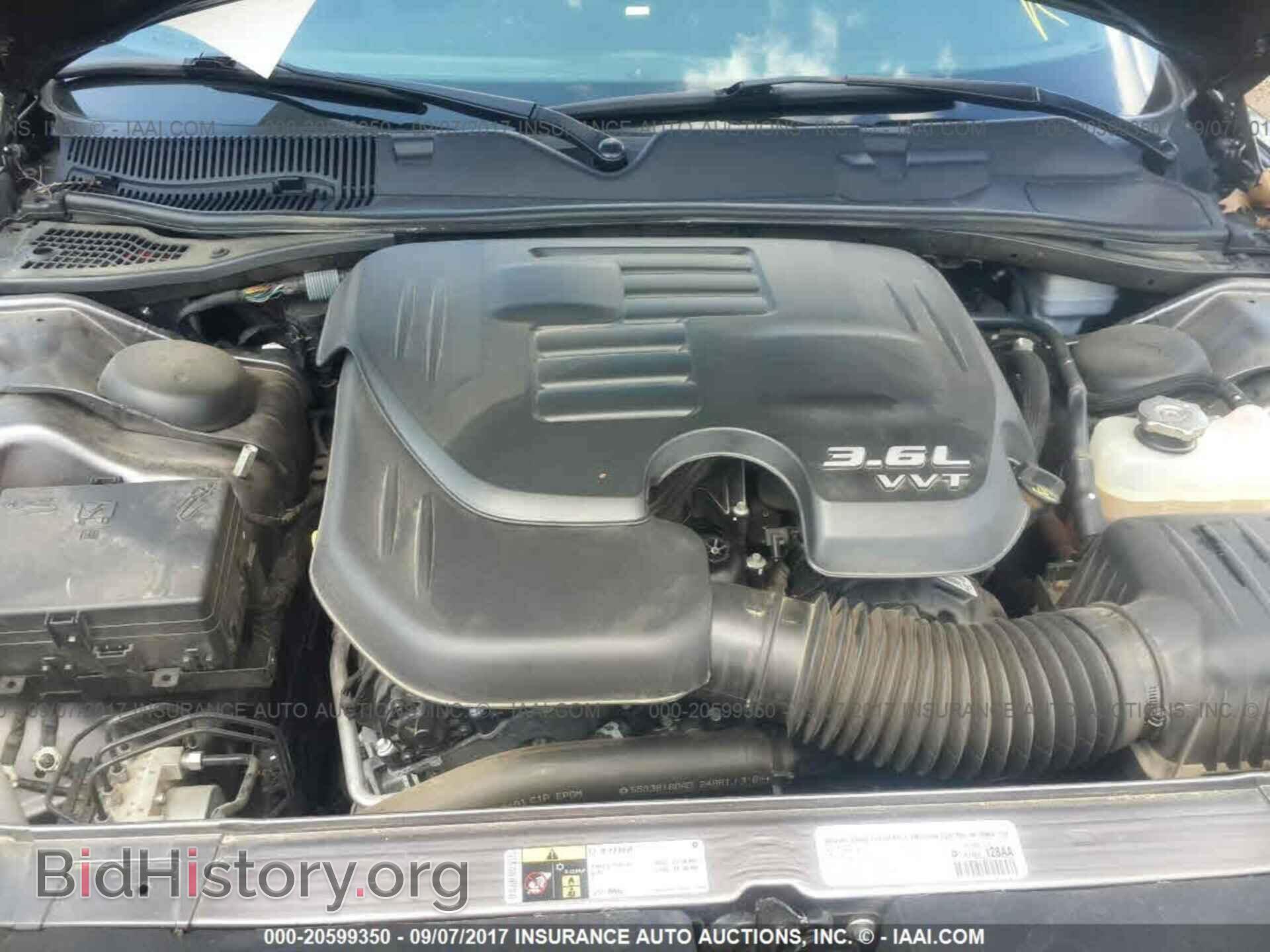 2015 Dodge Challenger - VIN: 2C3CDZAG5FH724423 - Photo 10