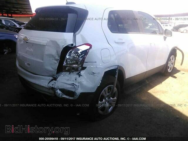 2017 Chevrolet Trax - VIN: 3GNCJKSB3HL261925 - Photo 4