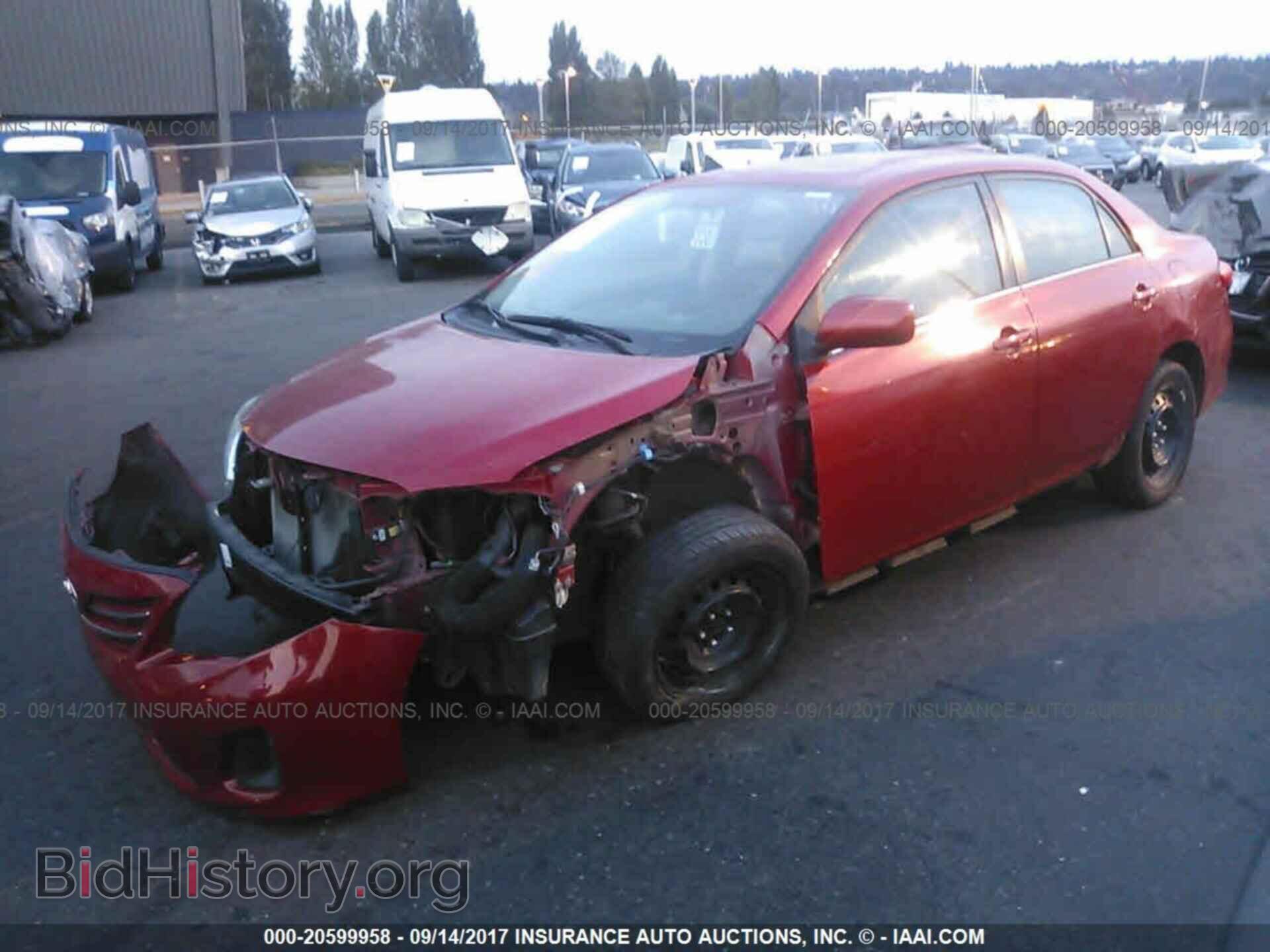 2013 Toyota Corolla - VIN: 2T1BU4EE8DC037897 - Фото 2