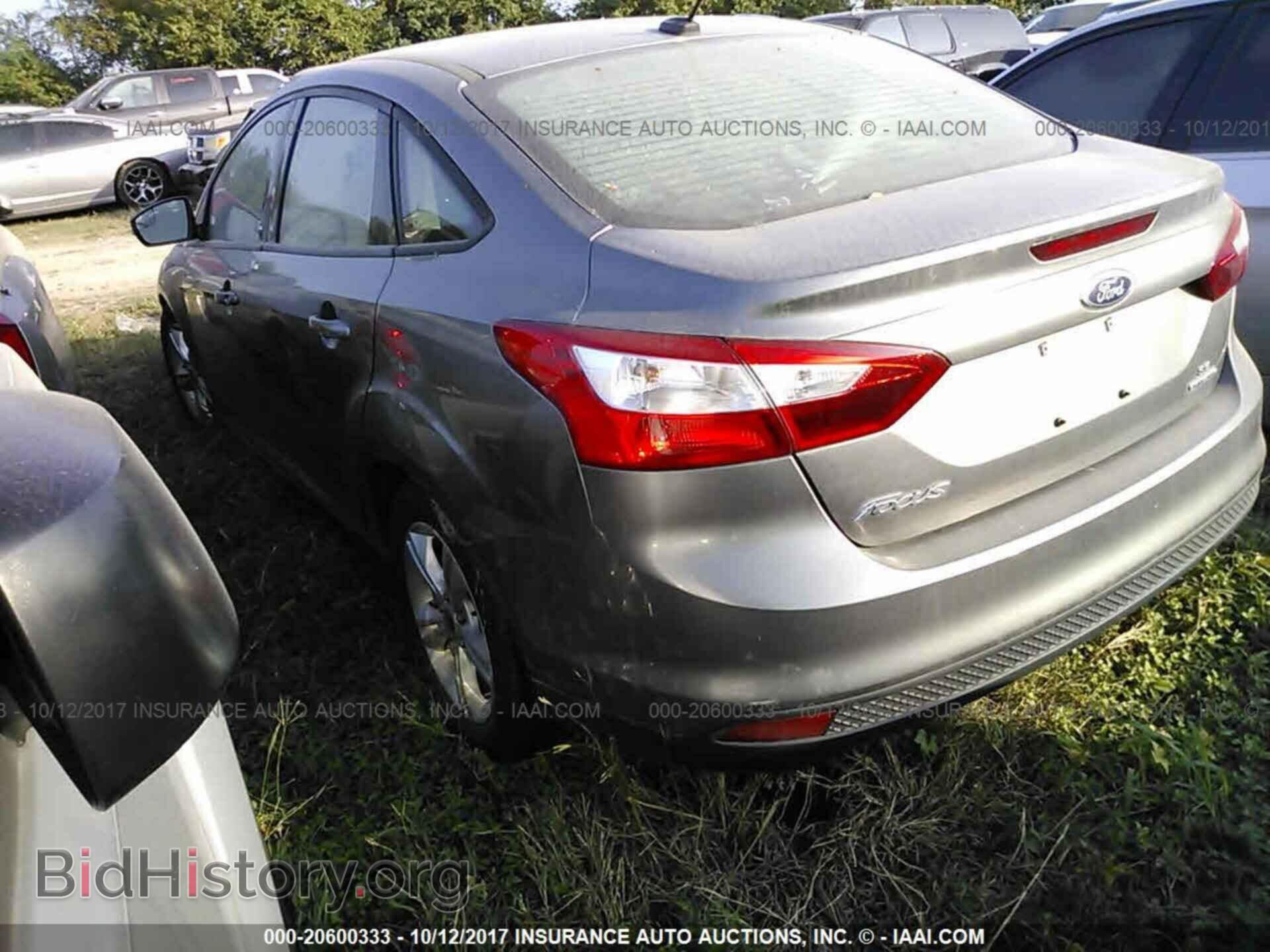 2014 Ford Focus - VIN: 1FADP3F21EL246946 - Фото 3