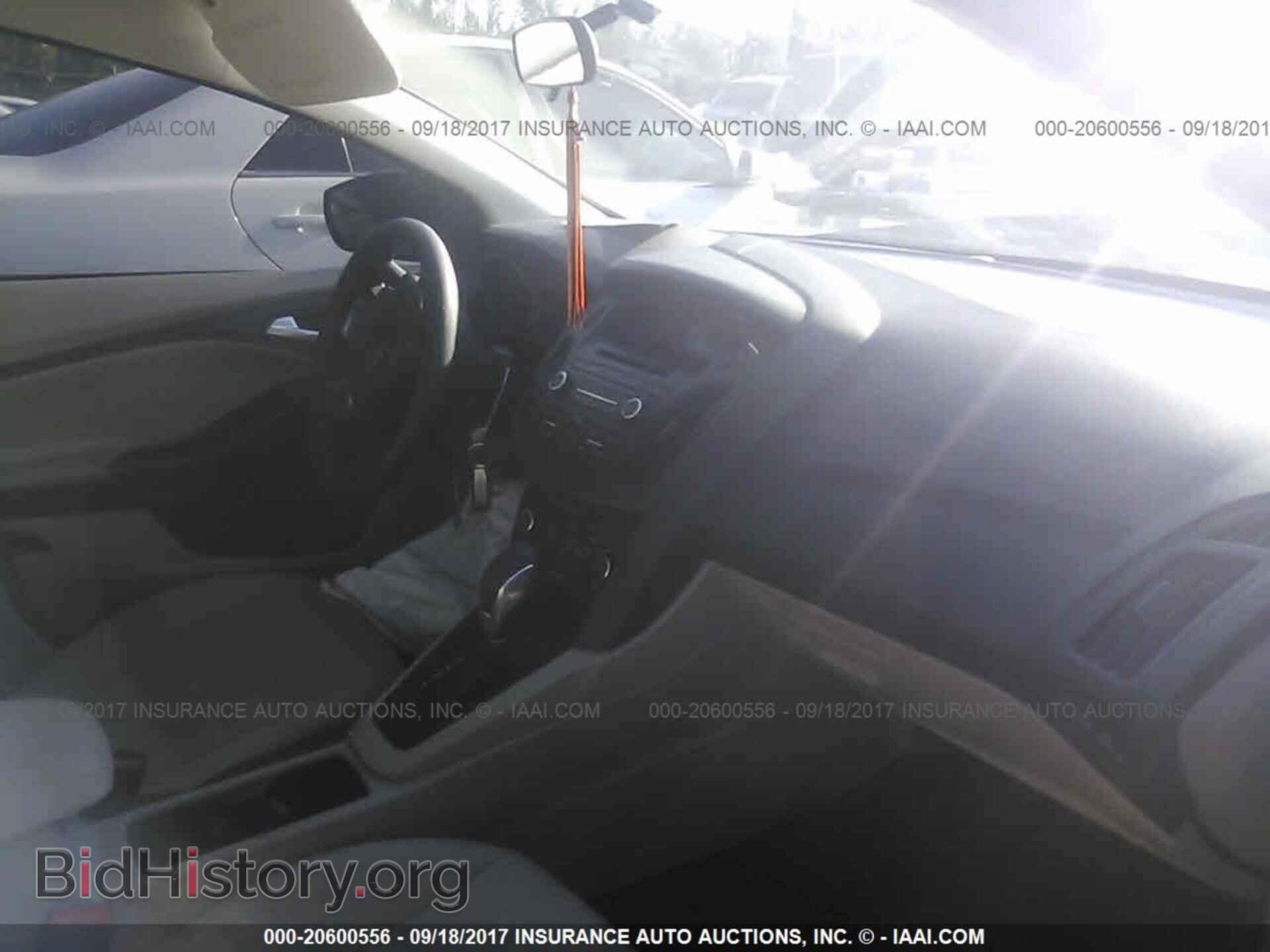 2017 Ford Focus - VIN: 1FADP3F23HL274994 - Photo 5