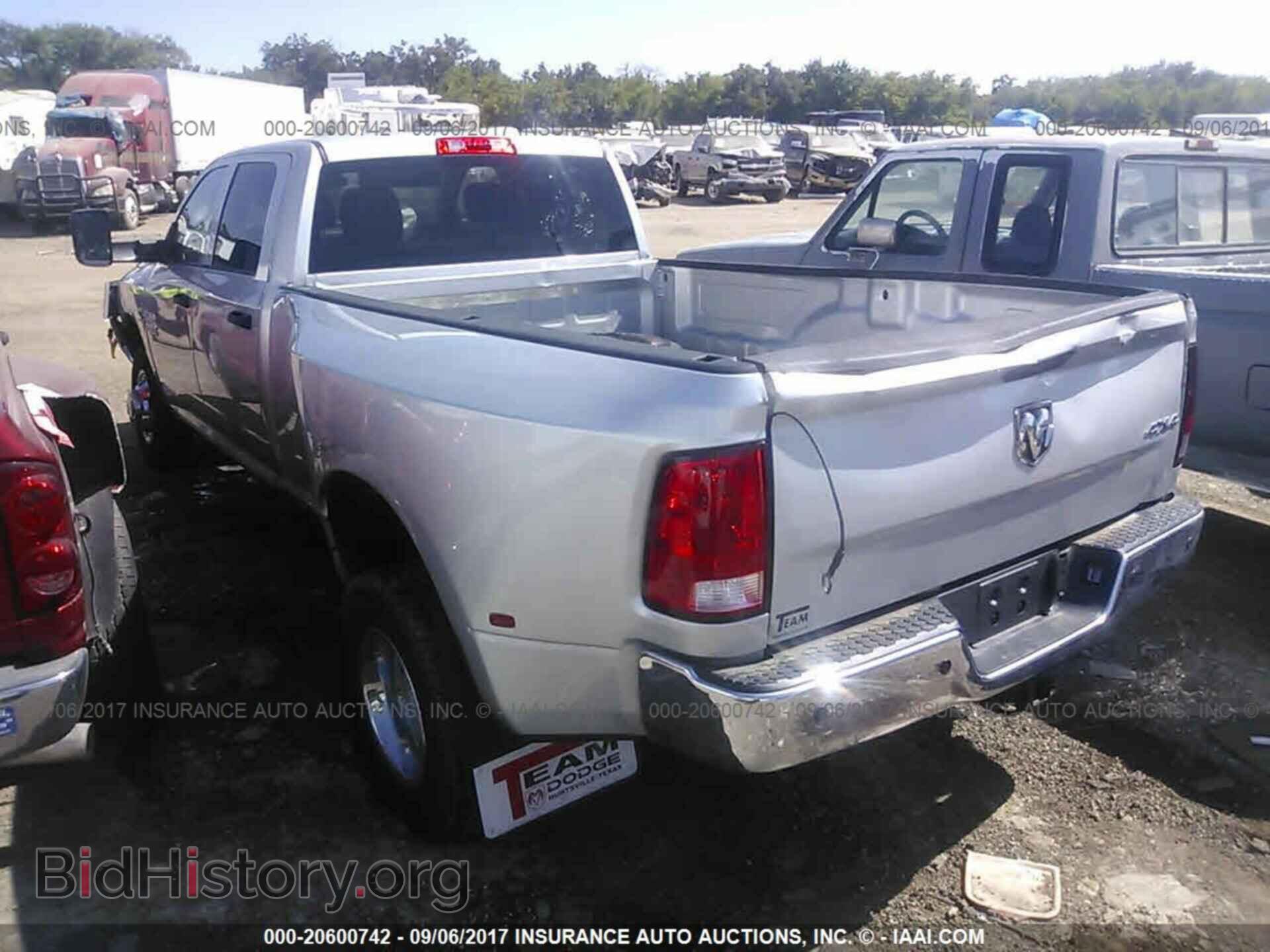 2017 Ram 3500 - VIN: 3C63RRGL4HG701646 - Фото 3