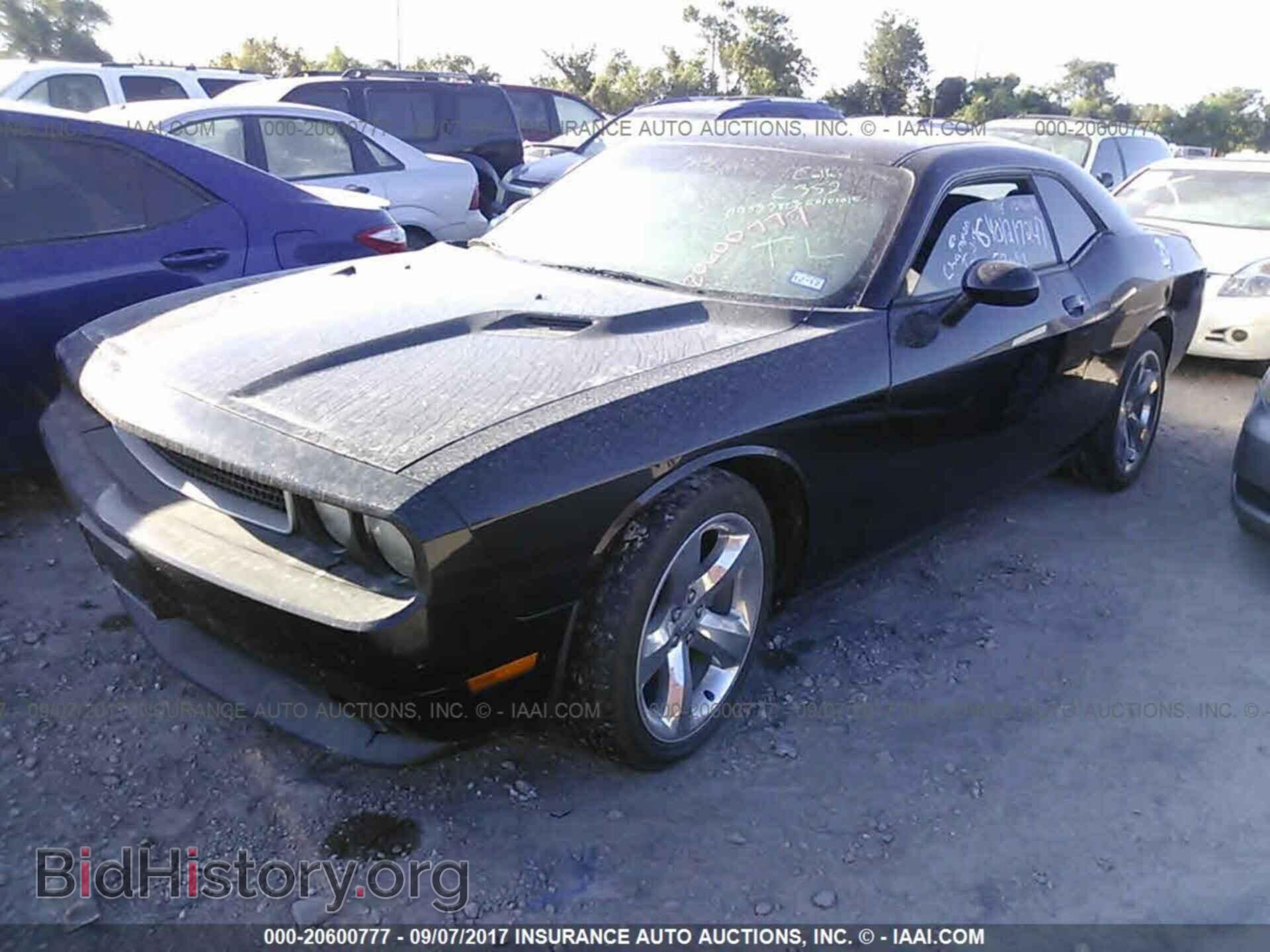 2012 Dodge Challenger - VIN: 2C3CDYAG2CH124710 - Photo 2