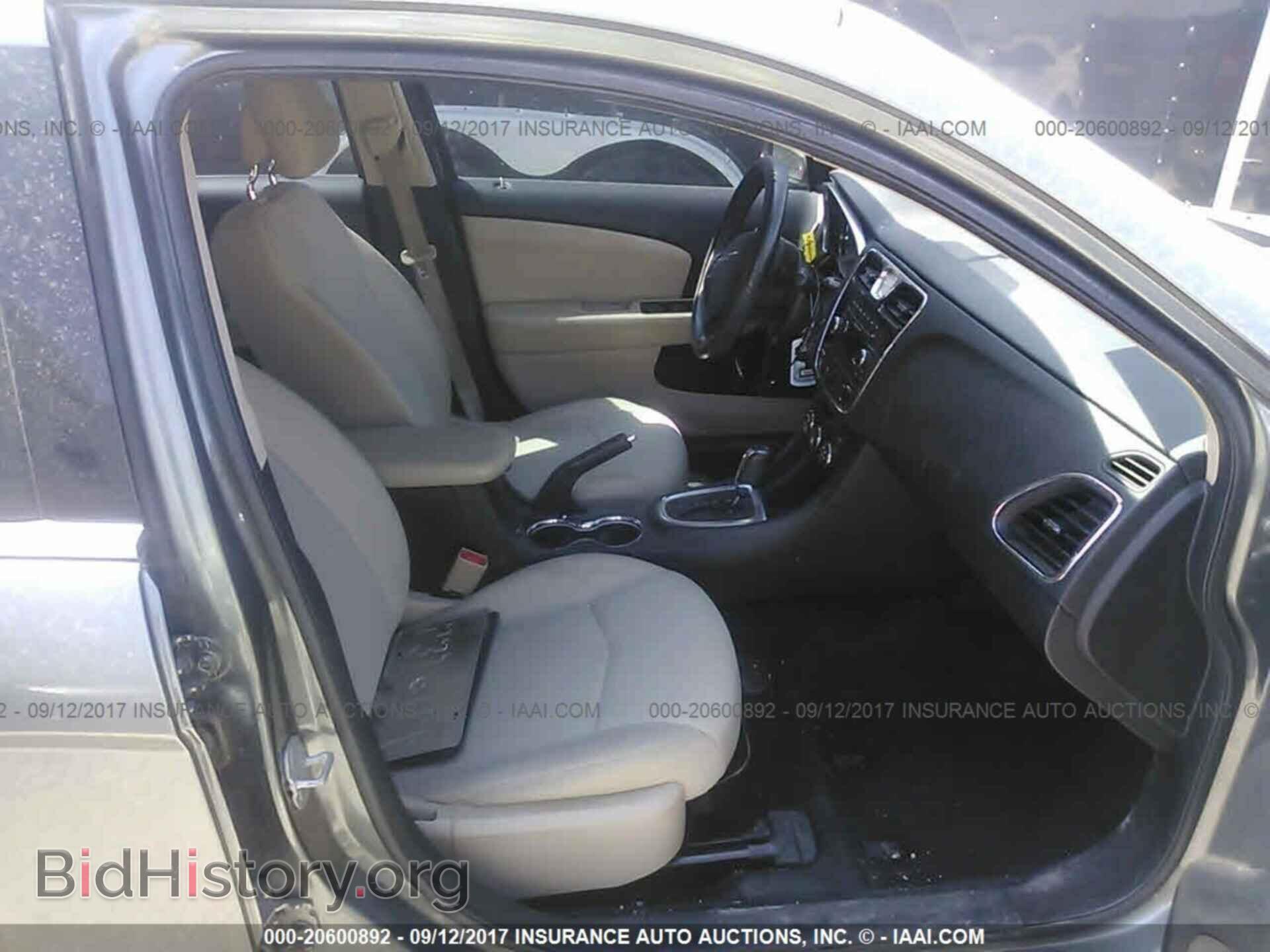 2012 Chrysler 200 - VIN: 1C3CCBAB9CN117538 - Фото 5