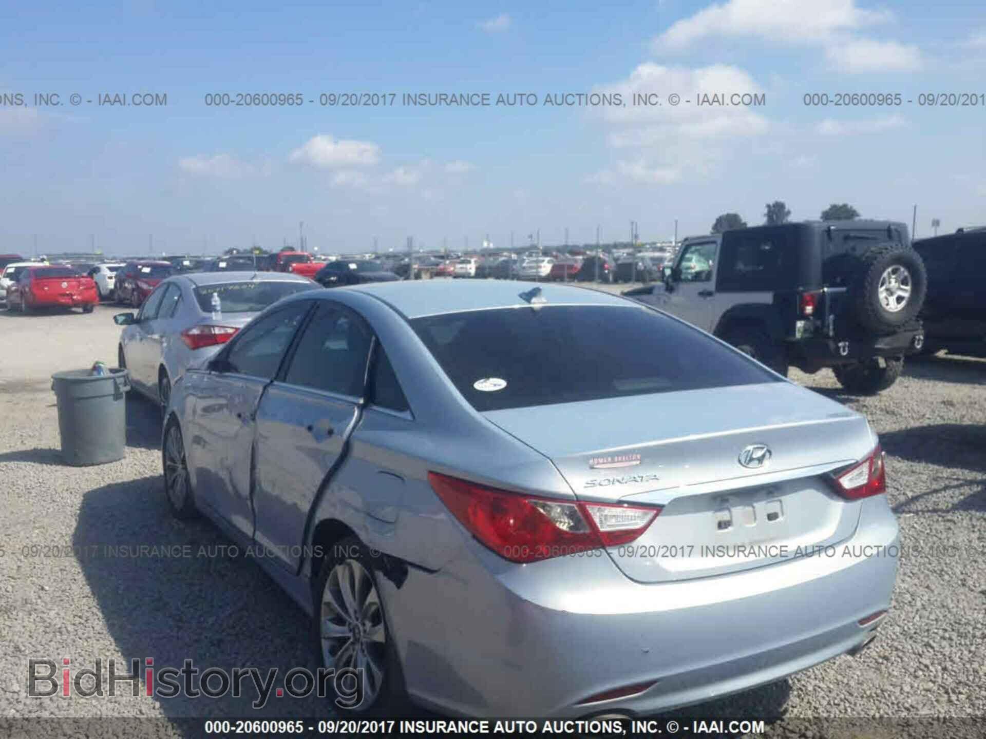 2012 Hyundai Sonata - VIN: 5NPEC4AC0CH371678 - Photo 3