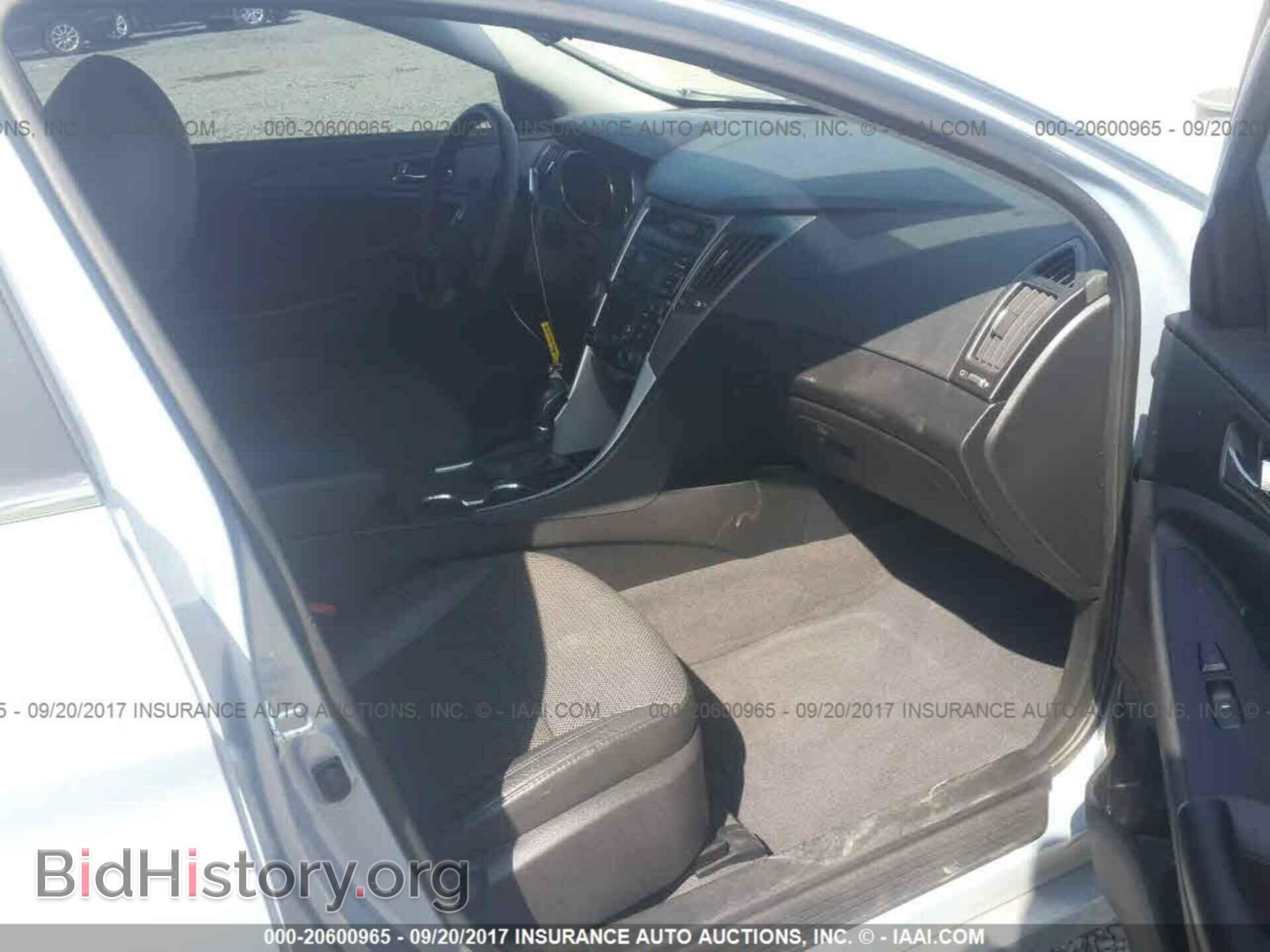 2012 Hyundai Sonata - VIN: 5NPEC4AC0CH371678 - Photo 5
