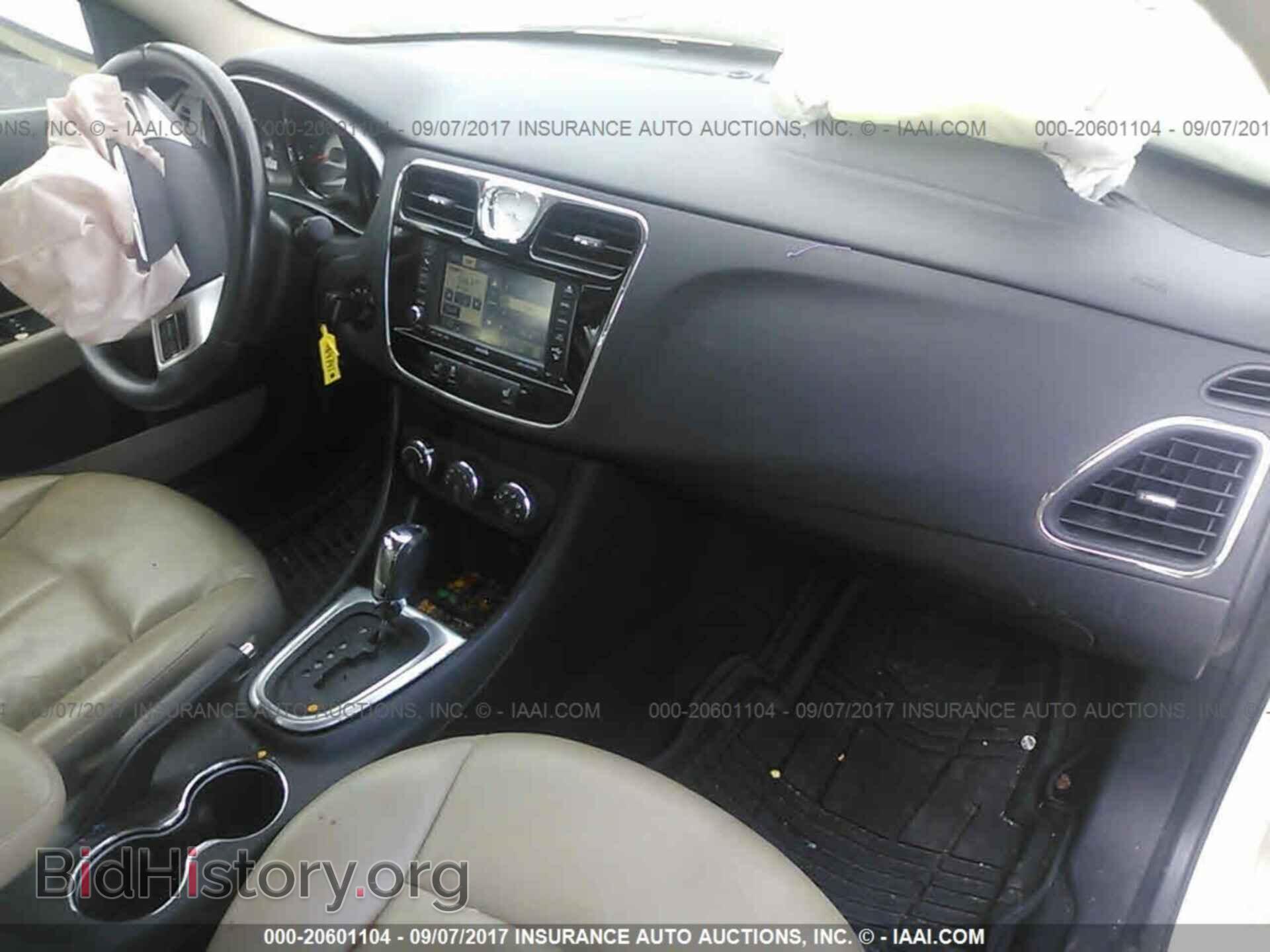 2011 Chrysler 200 - VIN: 1C3BC2FB9BN500740 - Фото 5