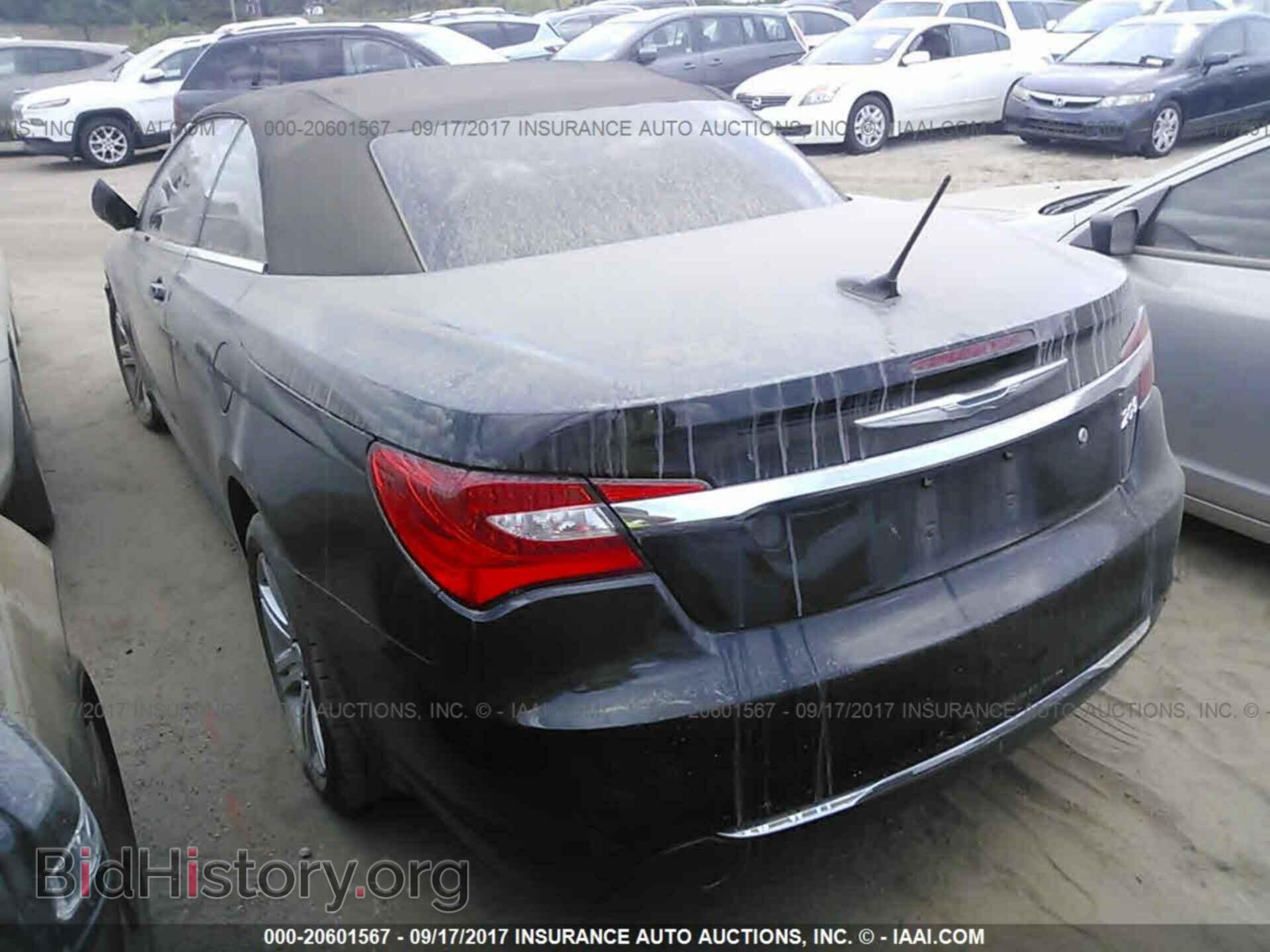 2011 Chrysler 200 - VIN: 1C3BC2EG2BN600952 - Photo 3