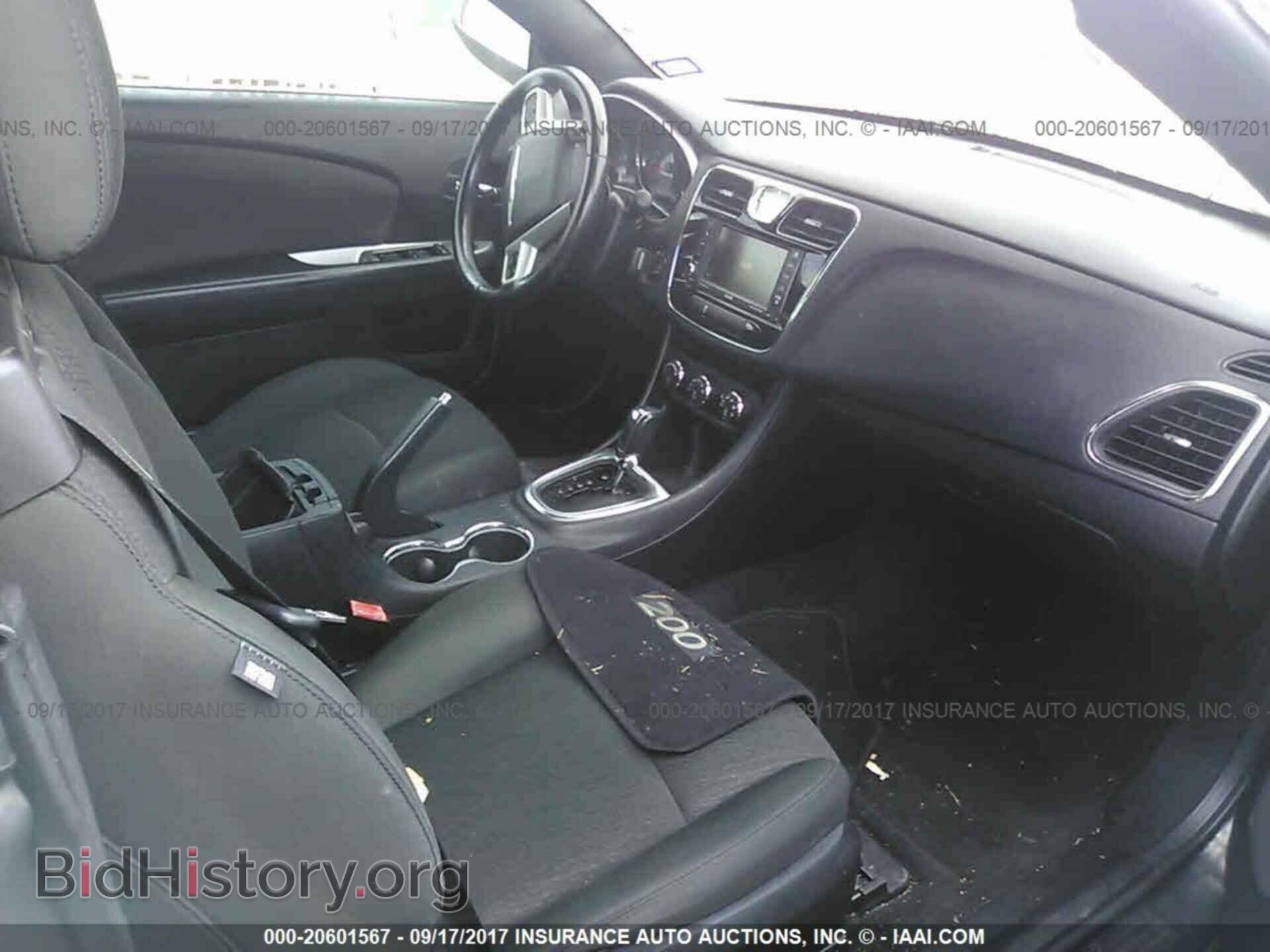 2011 Chrysler 200 - VIN: 1C3BC2EG2BN600952 - Photo 5